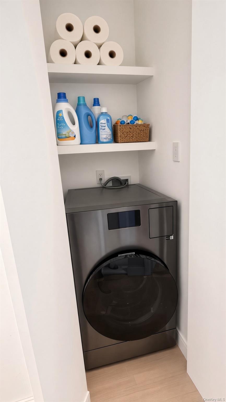 437 W 43rd Street Unit 1, Manhattan NY 10036