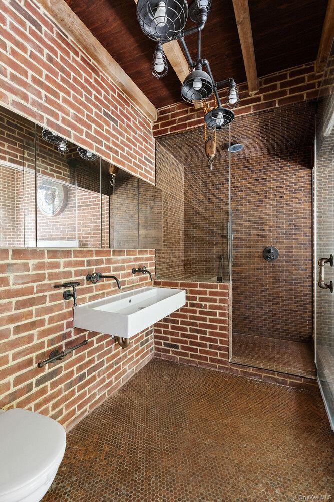 224 E 14TH Street Unit 1, Manhattan NY 10003