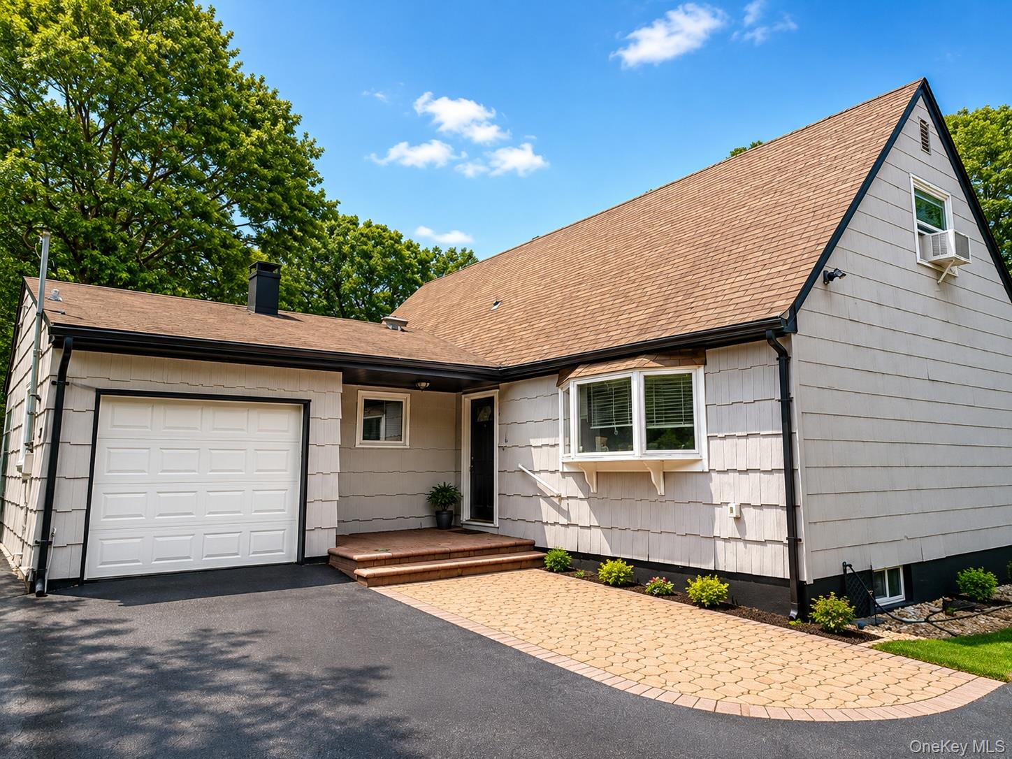 188 West End Avenue, Shirley NY 11967