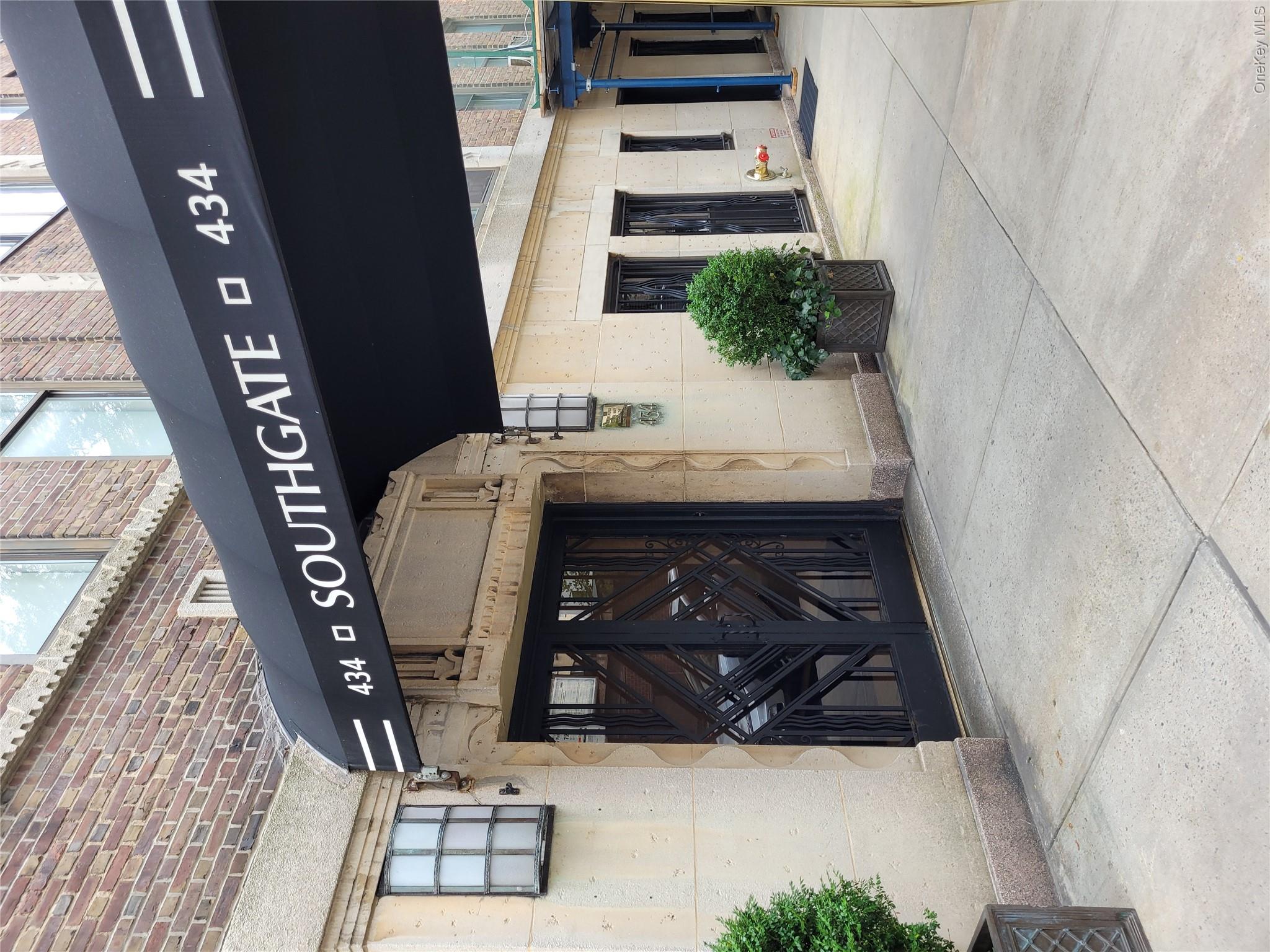 434 E 52 Street Unit 9A, Manhattan NY 10022
