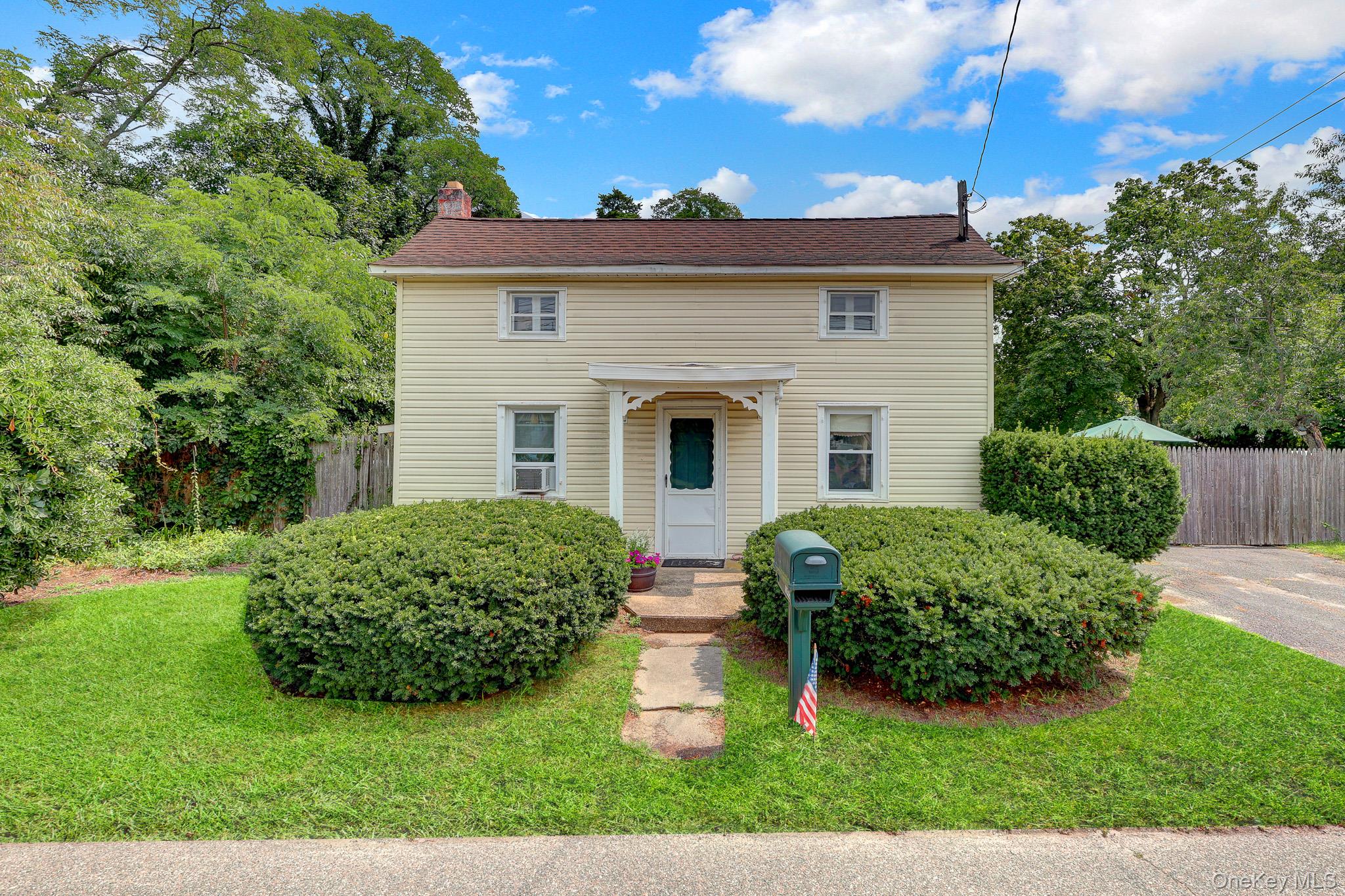 1315 Coates Avenue, Holbrook NY 11741