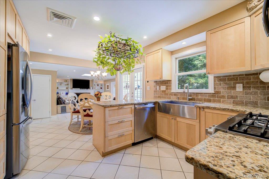 22 Concord Drive, New City NY 10956
