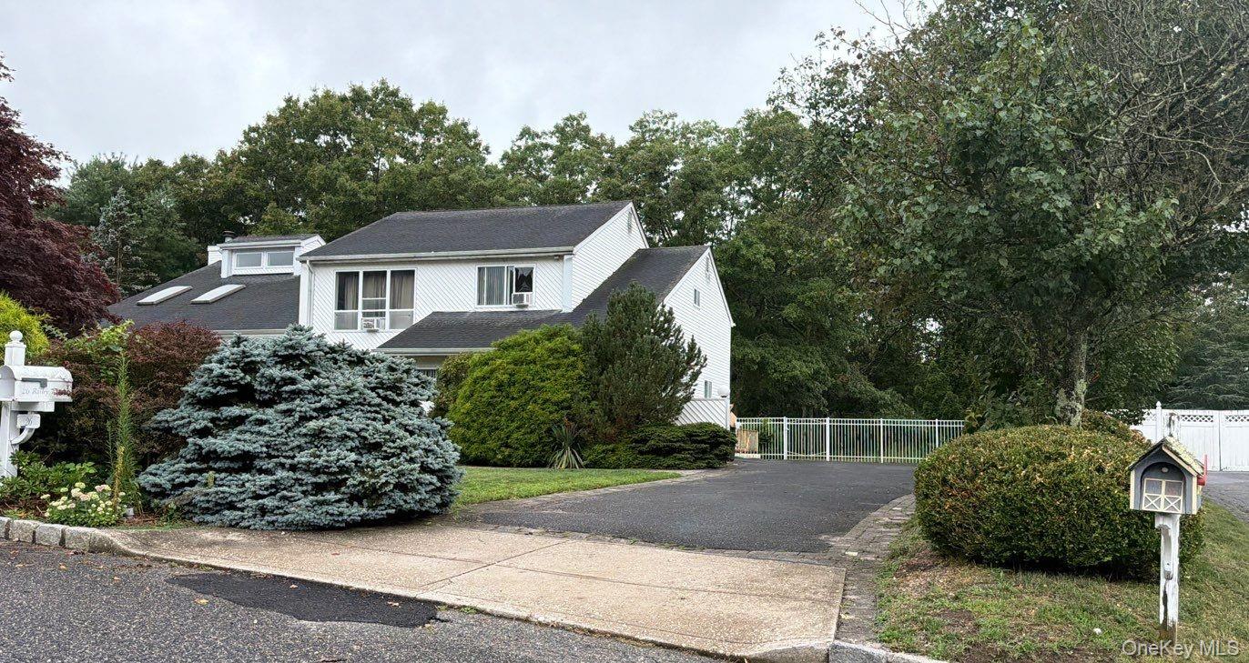 26 Bailey Lane, Manorville NY 11949