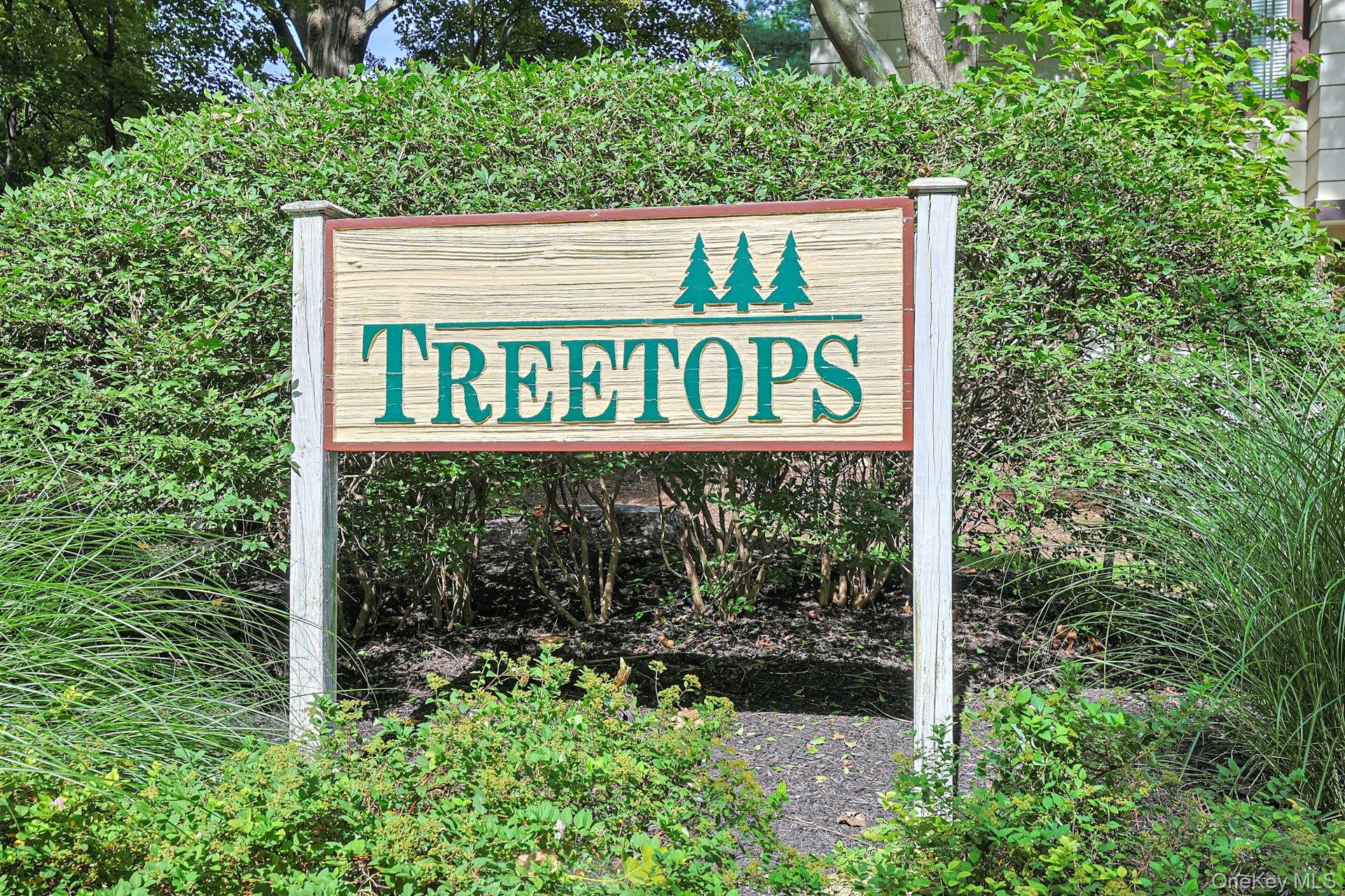 279 Treetop Circle, Nanuet NY 10954