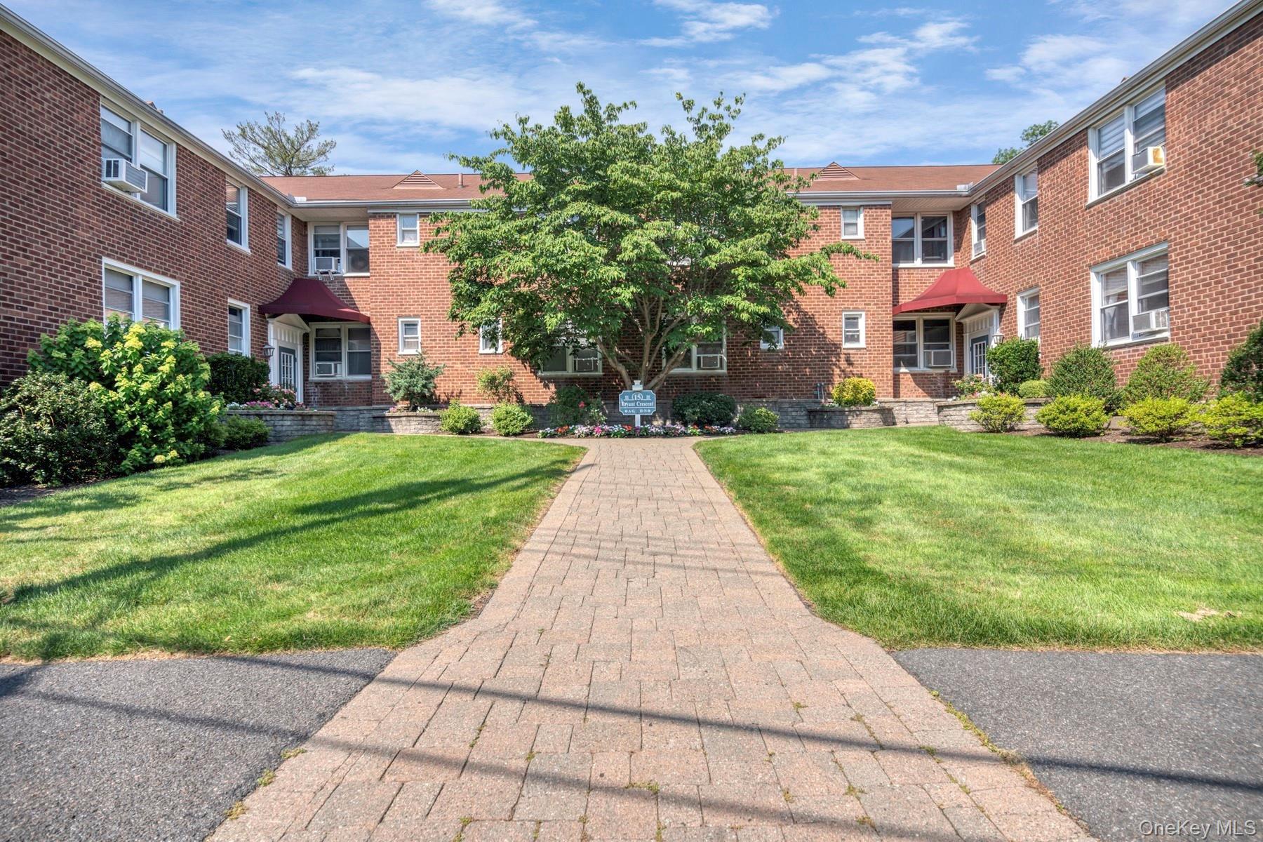15 Bryant Crescent Unit 2F, White Plains NY 10605