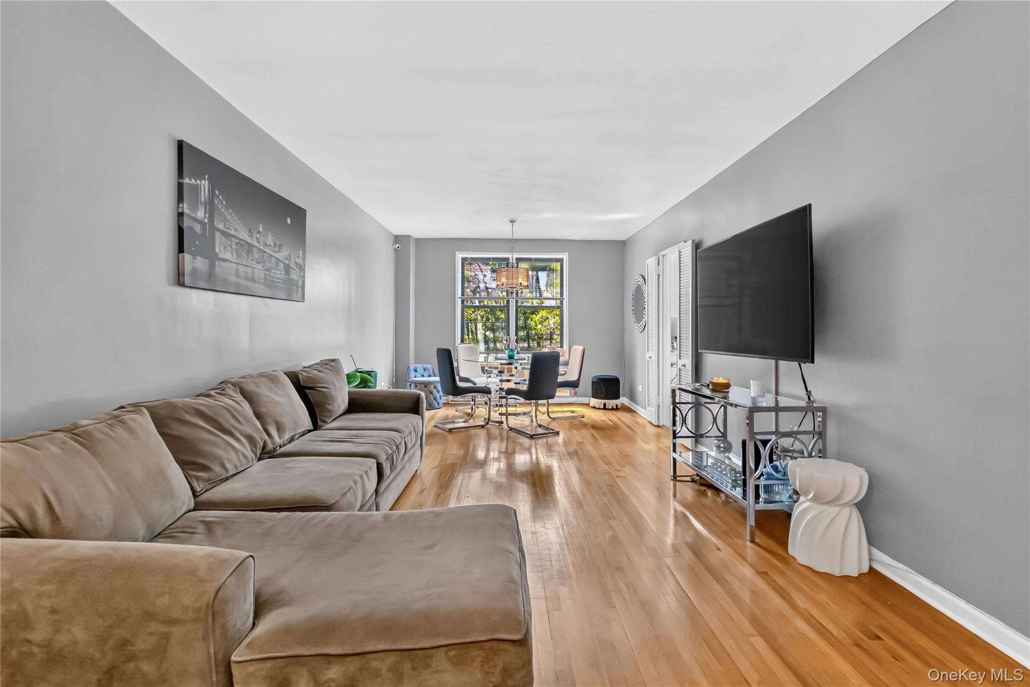 665 Thwaites Place Unit 5H, Bronx NY 10467