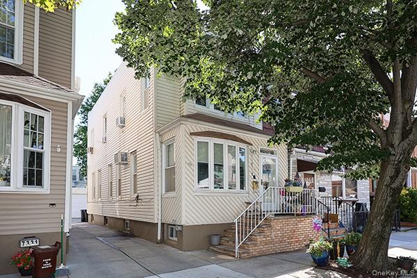 7333 71st Place, Glendale NY 11385