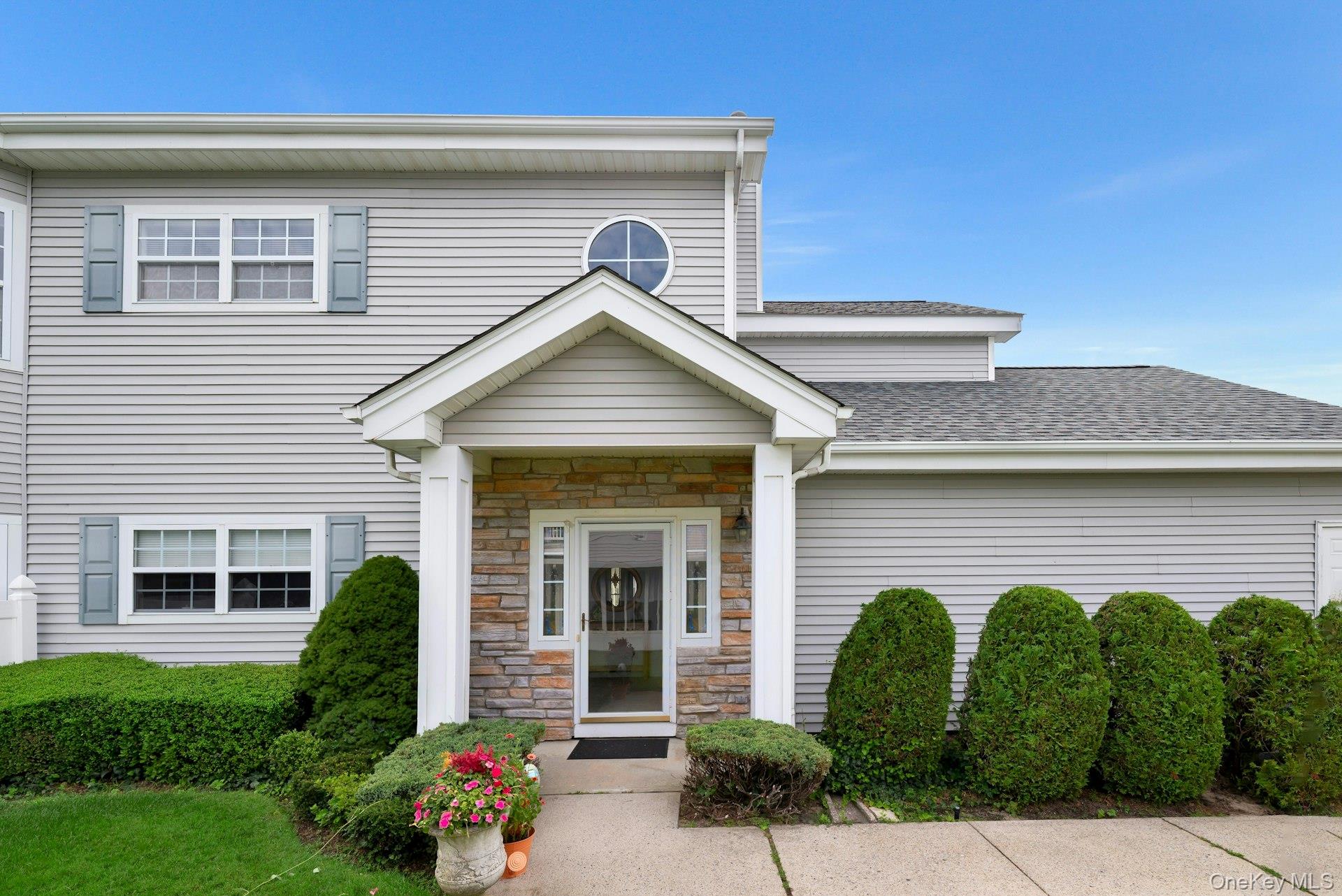 533 Highland Court, Moriches NY 11955