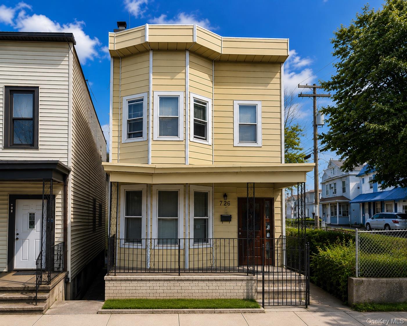 726 E 239th Street, Bronx NY 10466