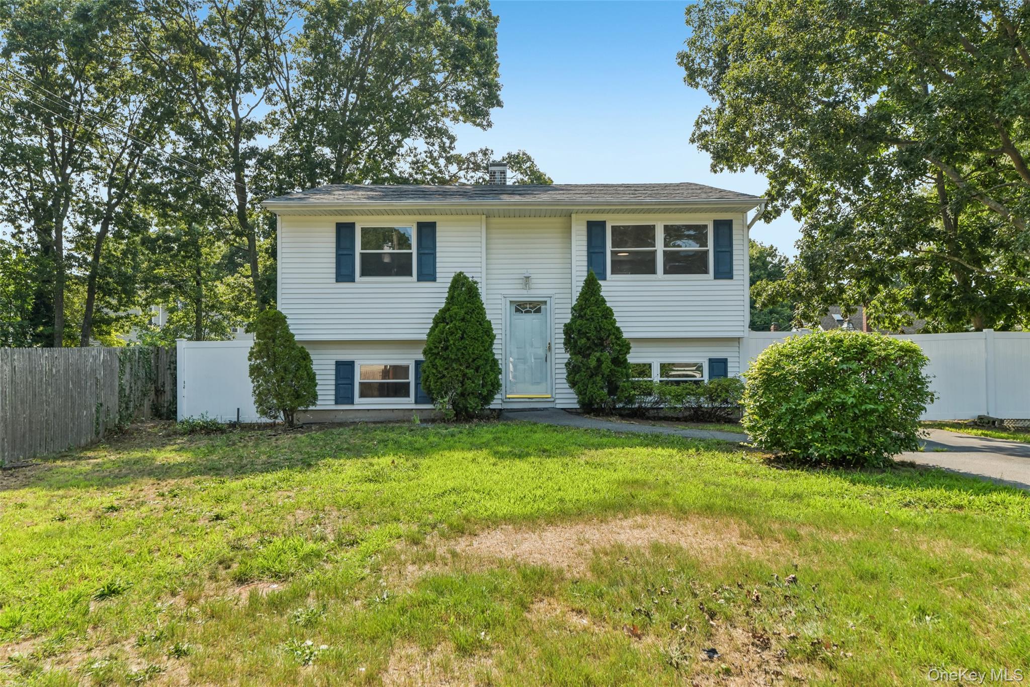 4 Beechwood Drive, Shirley NY 11967