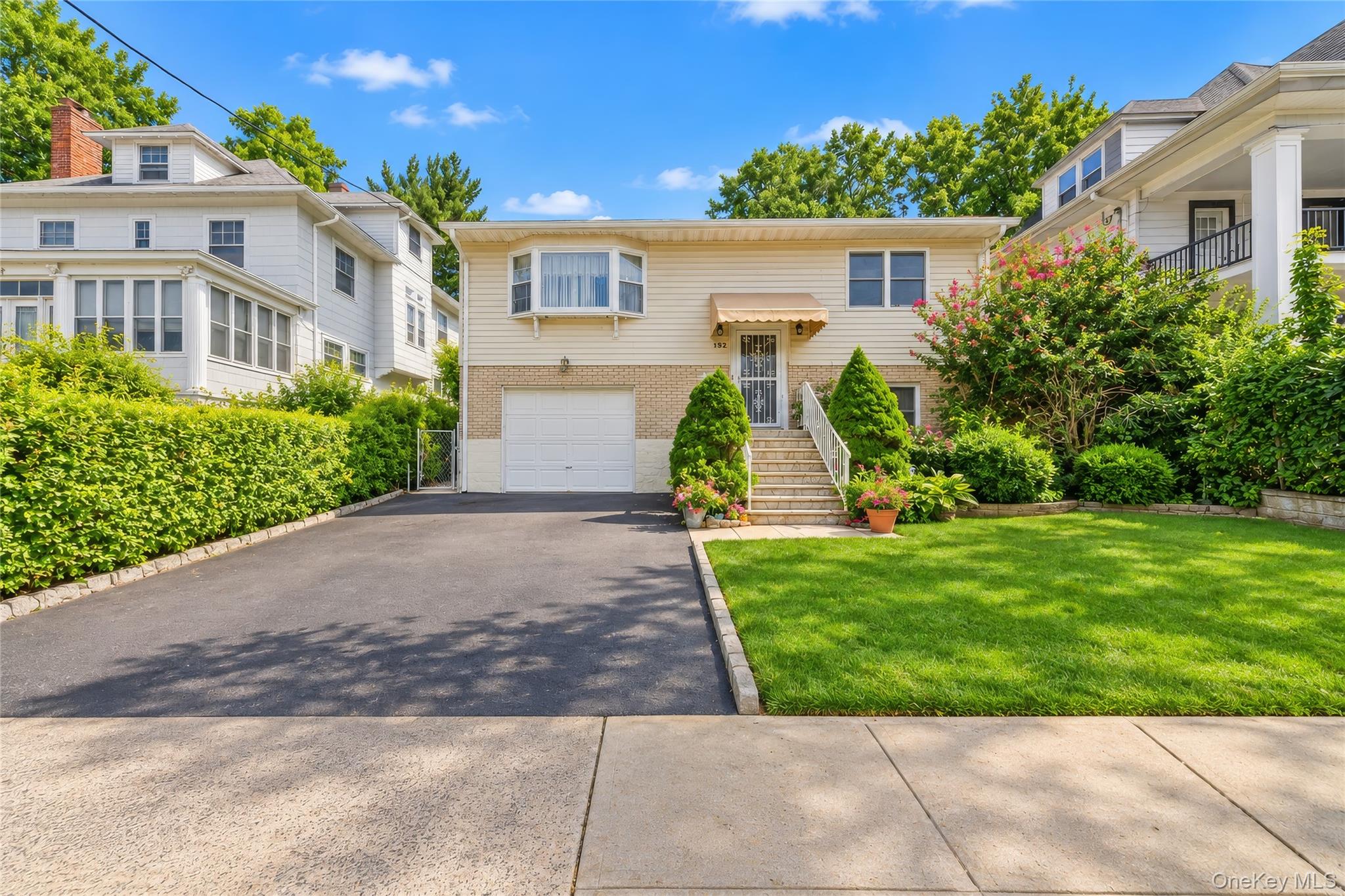 152 Van Cortlandt Pk Avenue, Yonkers NY 10701