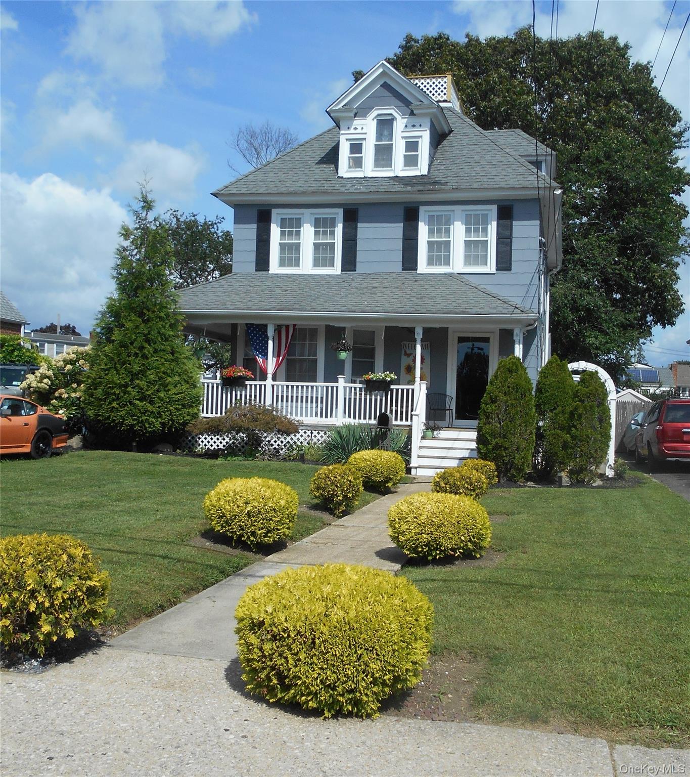 28 Centre Avenue, East Rockaway NY 11518