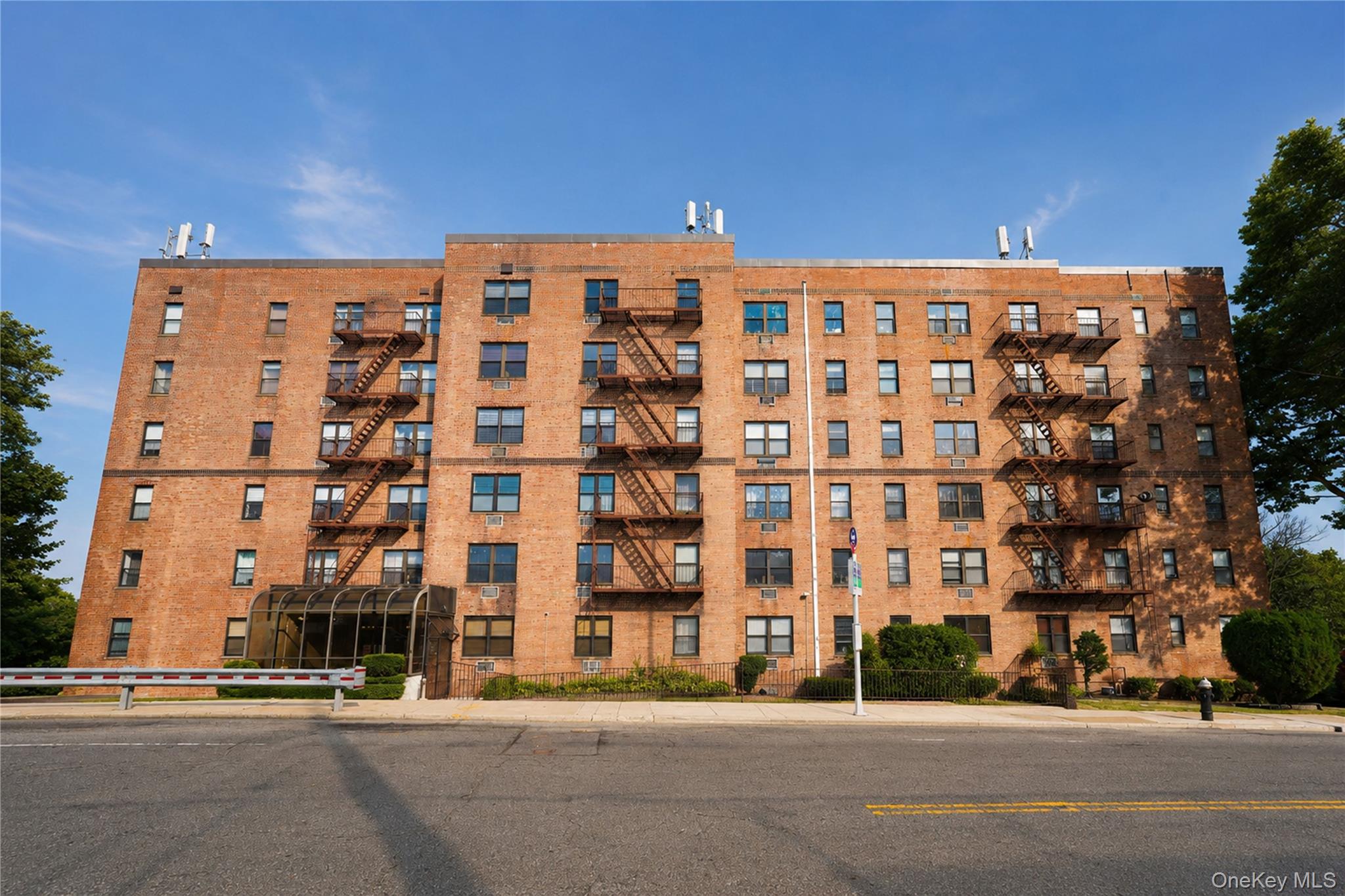1160 Richmond Road Unit 2F, Staten Island NY 10304