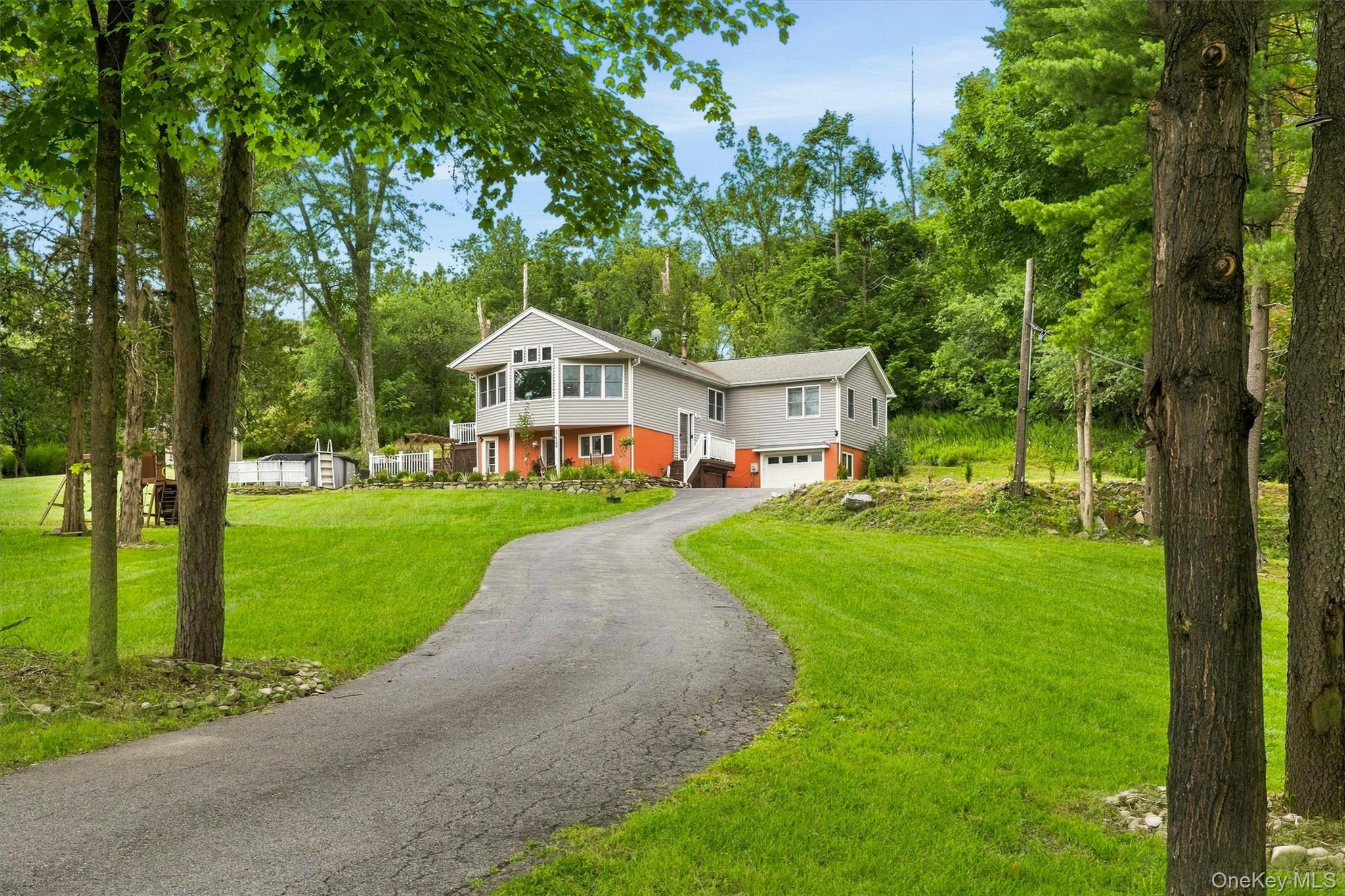 412 Laroe Road, Chester NY 10918