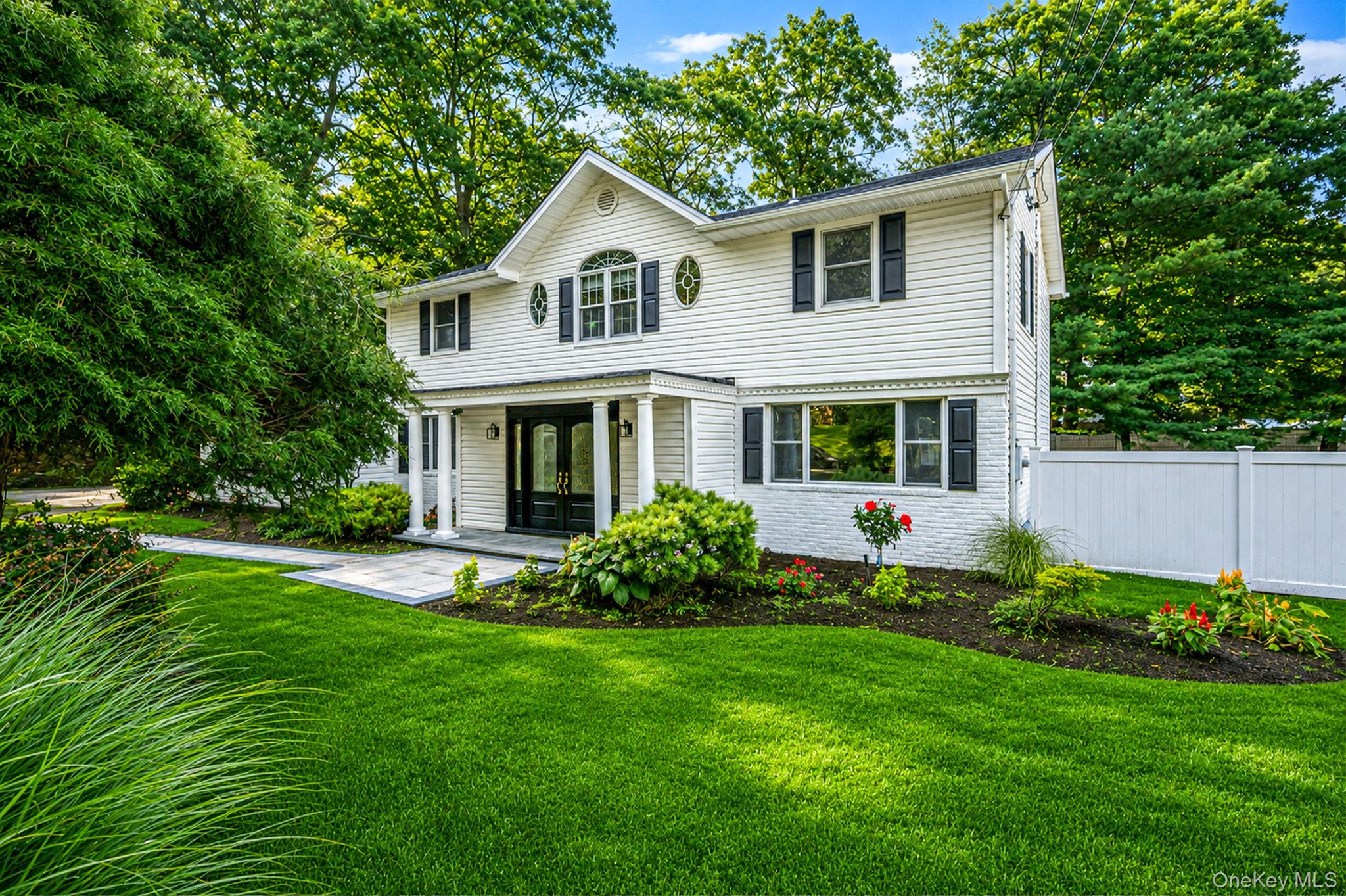 20 Arbor Lane, Dix Hills NY 11746