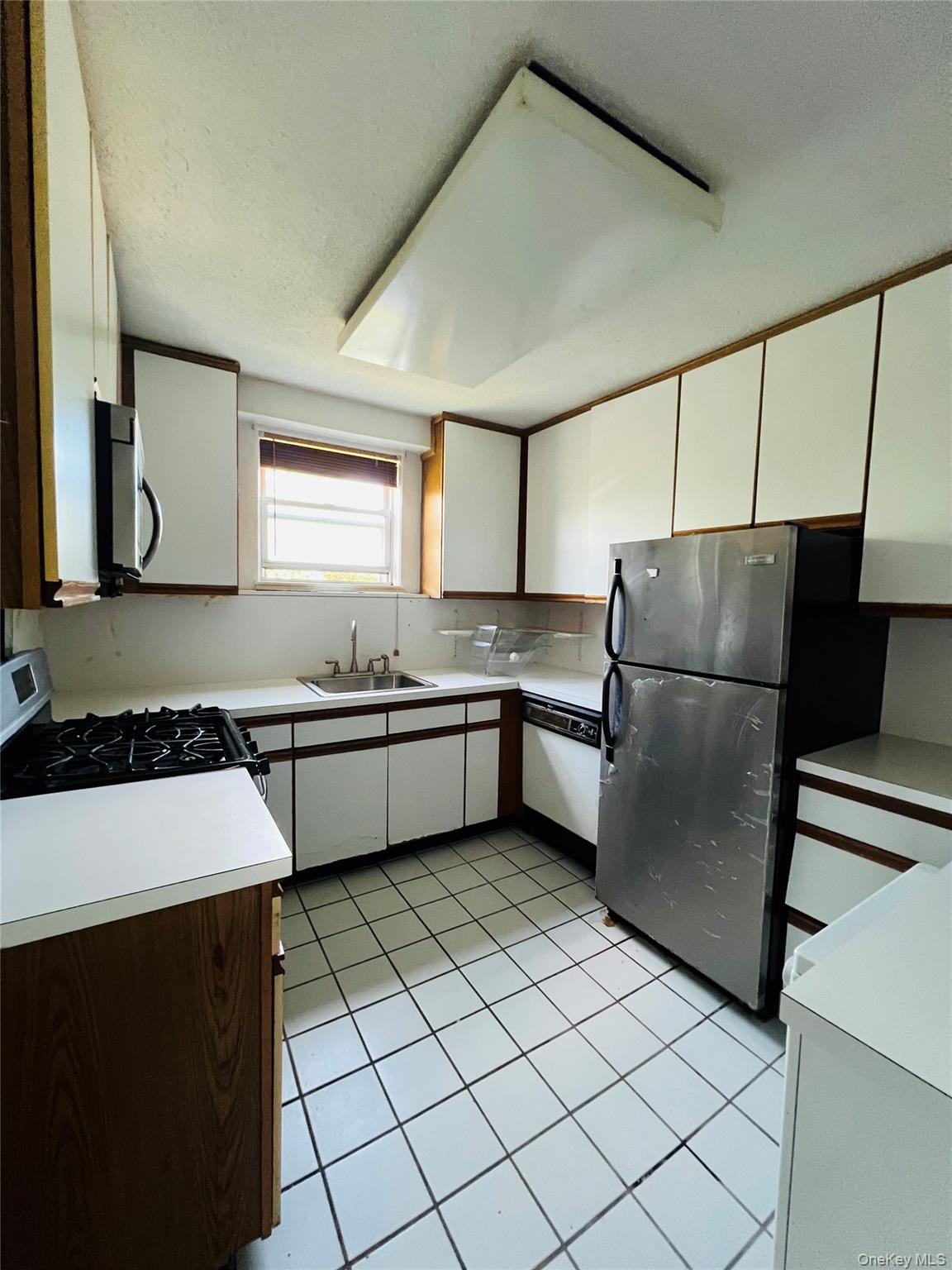 5700 Arlington Avenue Unit 3V, Bronx NY 10471
