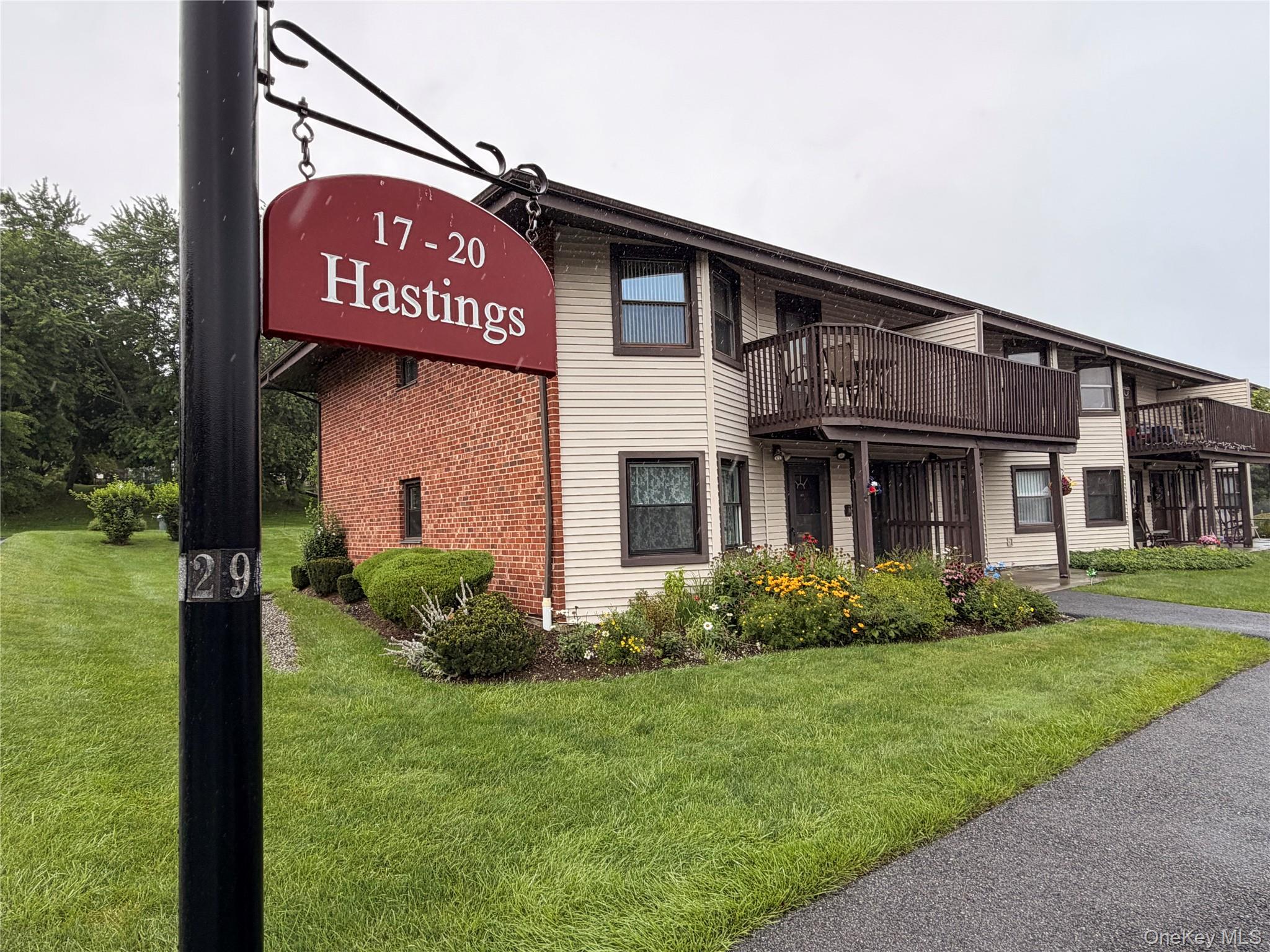 20 Hastings Court Unit A, Yorktown Heights NY 10598