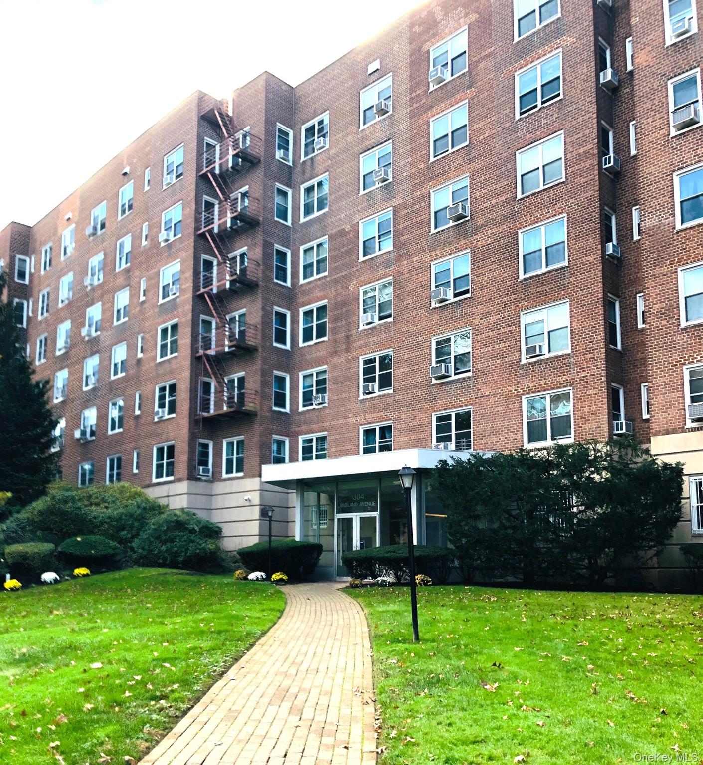 1304 Midland Avenue Unit A43, Yonkers NY 10704