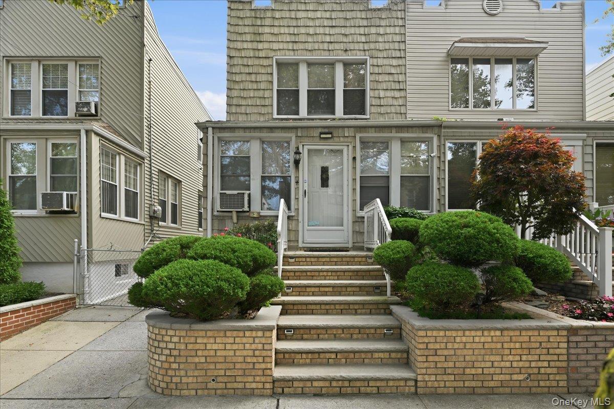 7733 79th Place, Glendale NY 11385