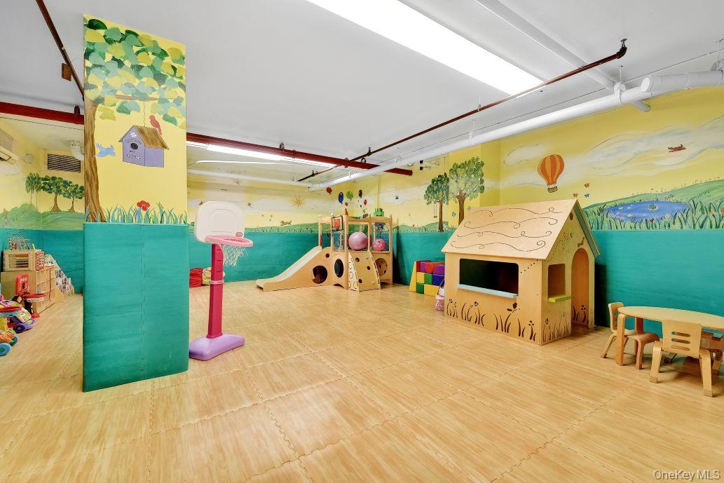 220 E 65th Street Unit 11C, Manhattan NY 10065