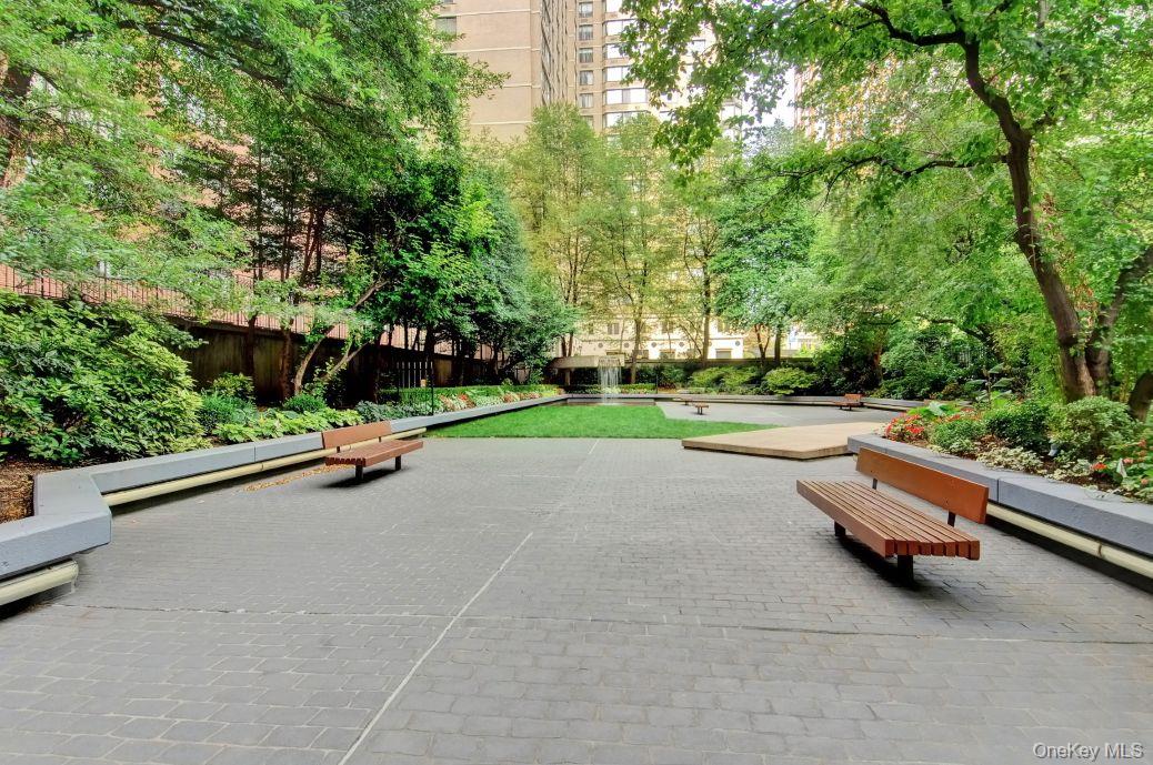 220 E 65th Street Unit 11C, Manhattan NY 10065
