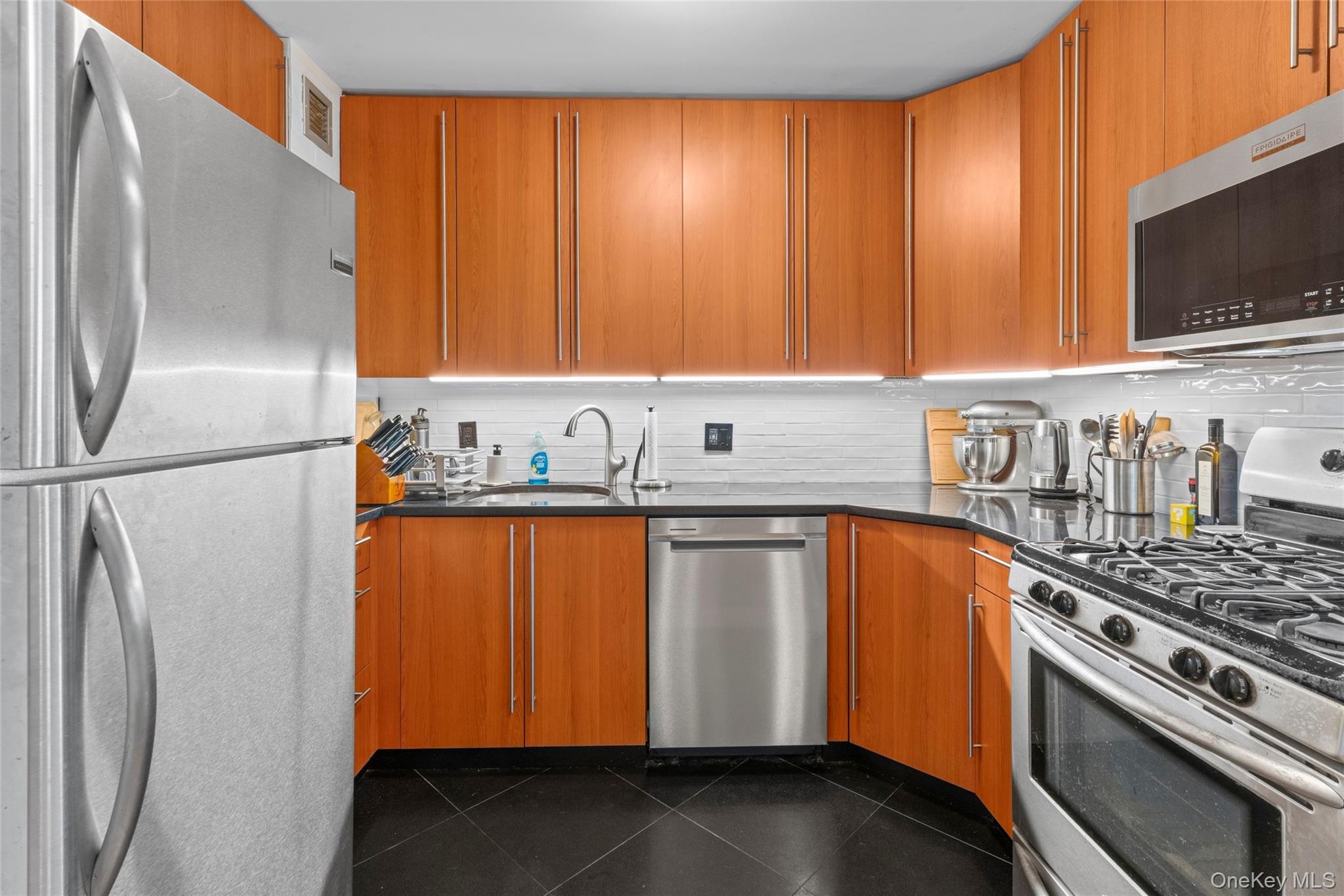 345 E 93rd Street Unit 13G, Manhattan NY 10128