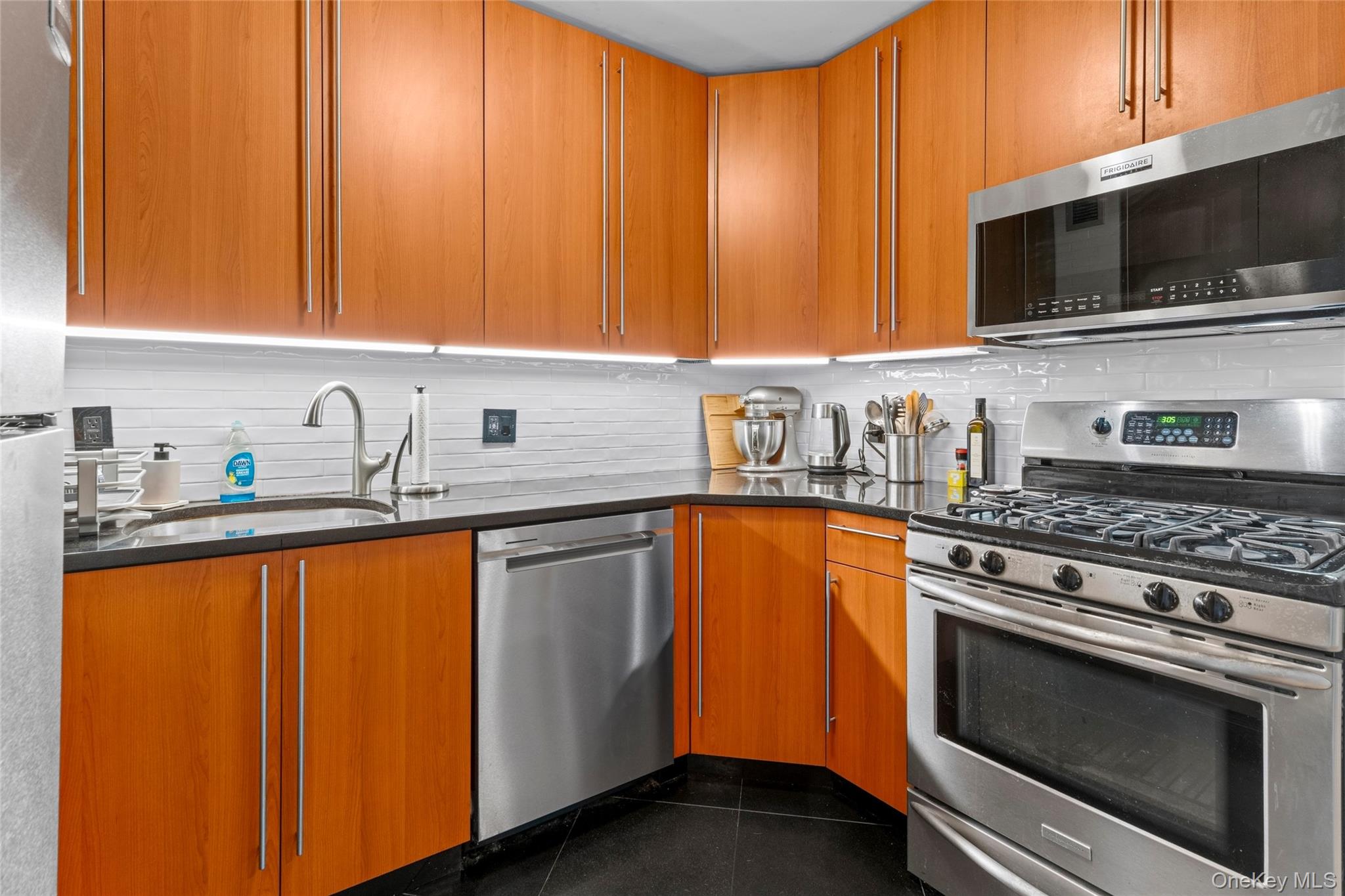 345 E 93rd Street Unit 13G, Manhattan NY 10128