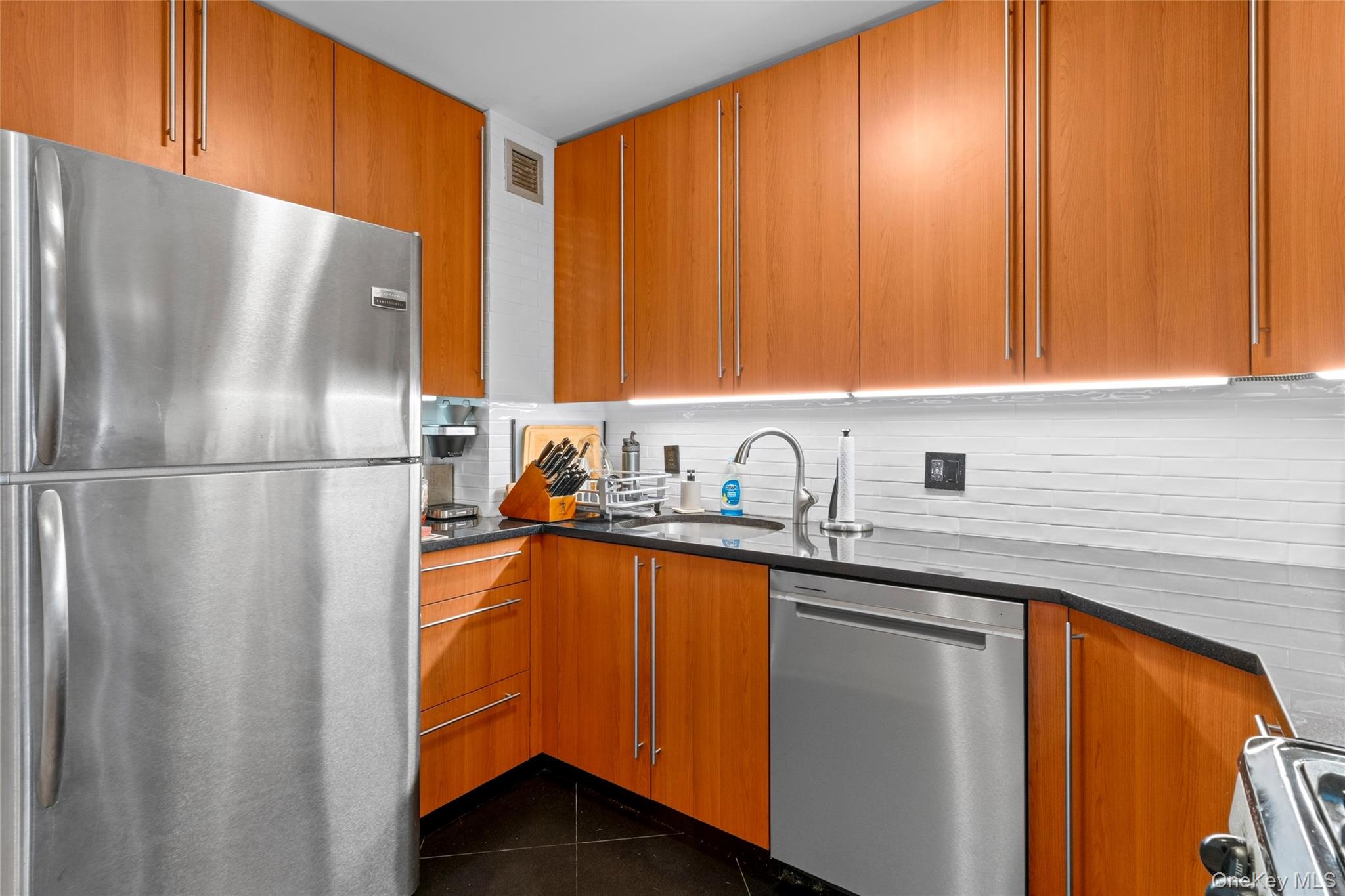 345 E 93rd Street Unit 13G, Manhattan NY 10128