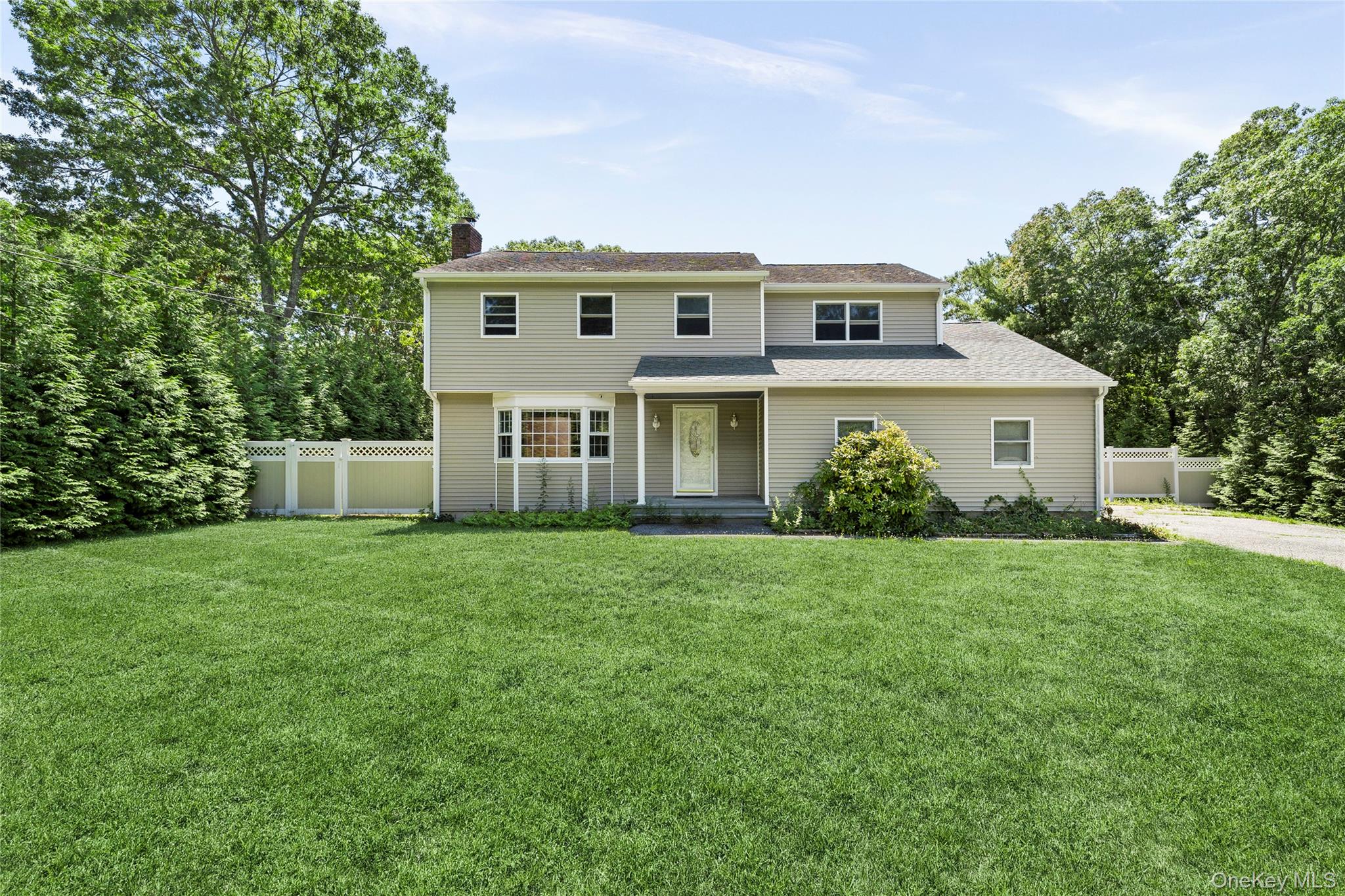 39 Sherwood Road, Hampton Bays NY 11946