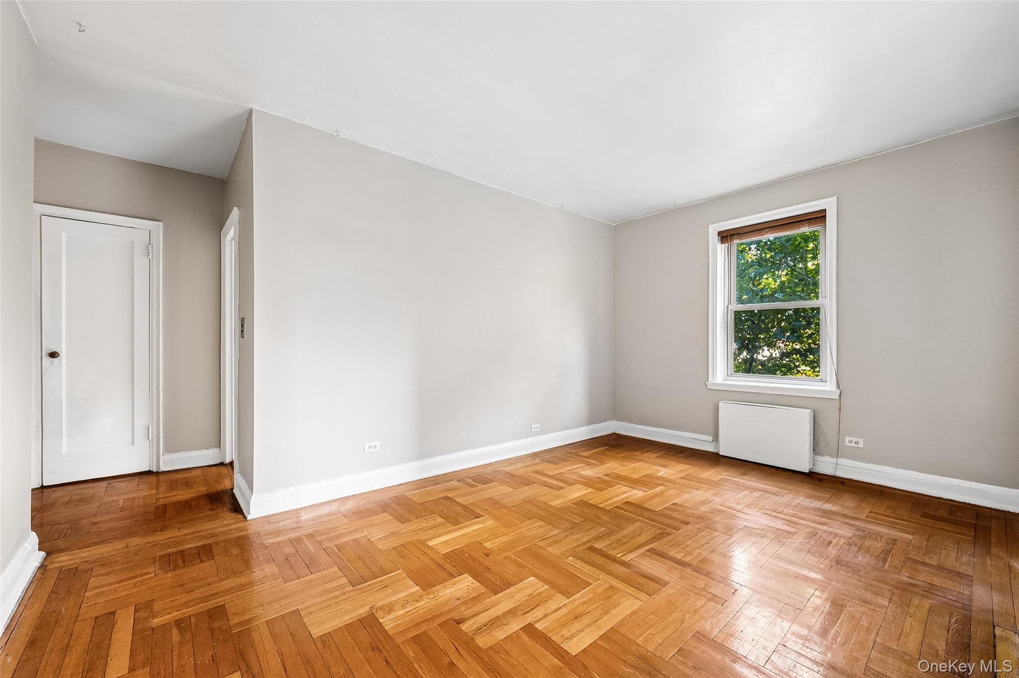 48-42 44th Street Unit 4J, Woodside NY 11377