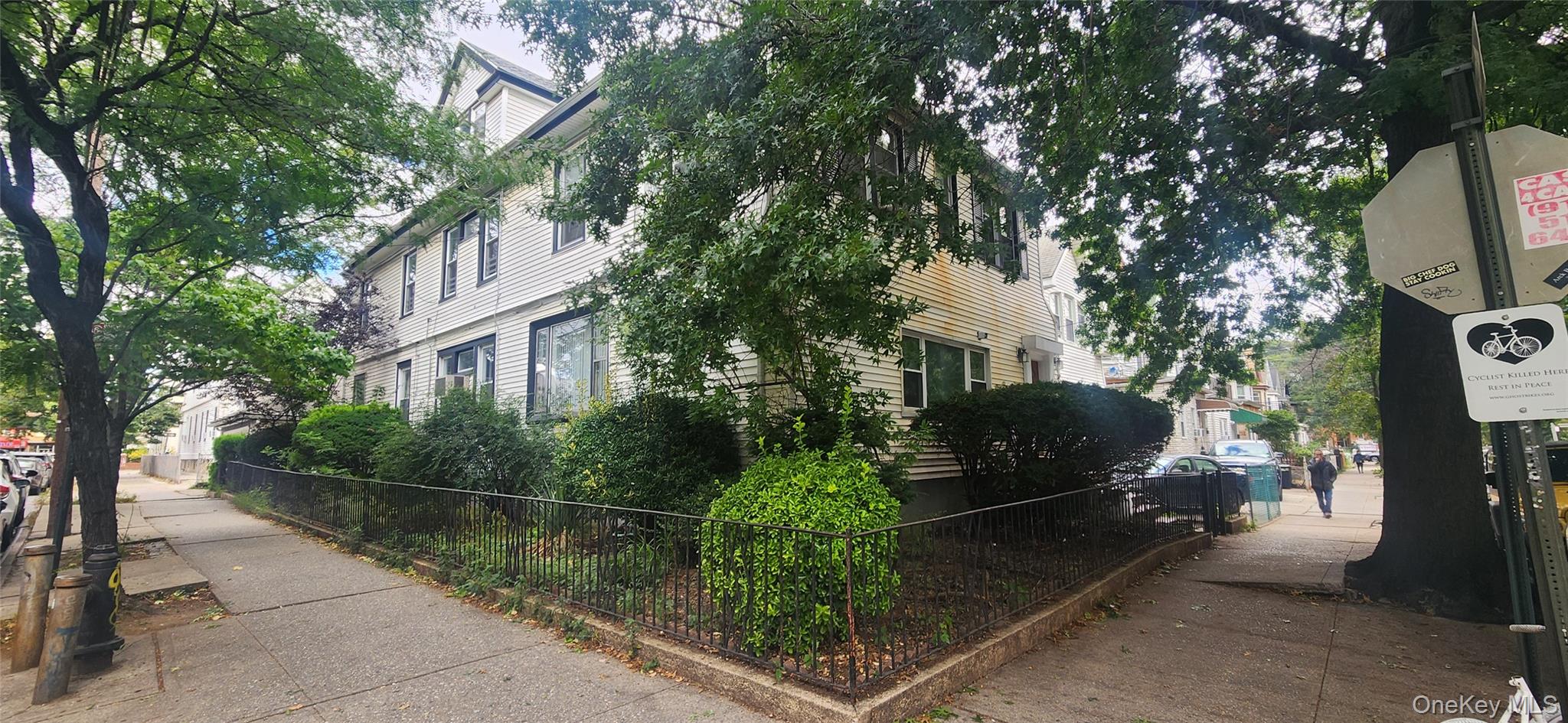 94-01 40th Drive, Elmhurst NY 11373