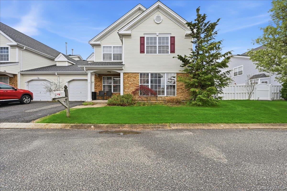 10 Casey Lane, Middle Island NY 11953