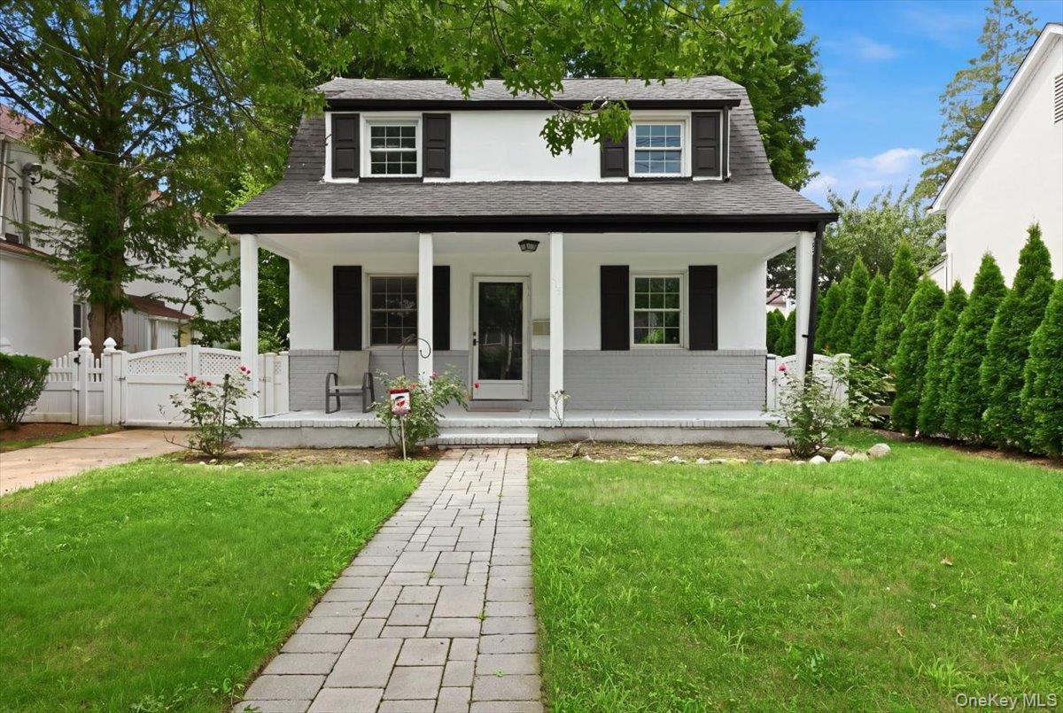 415 Leonard Boulevard, New Hyde Park NY 11040