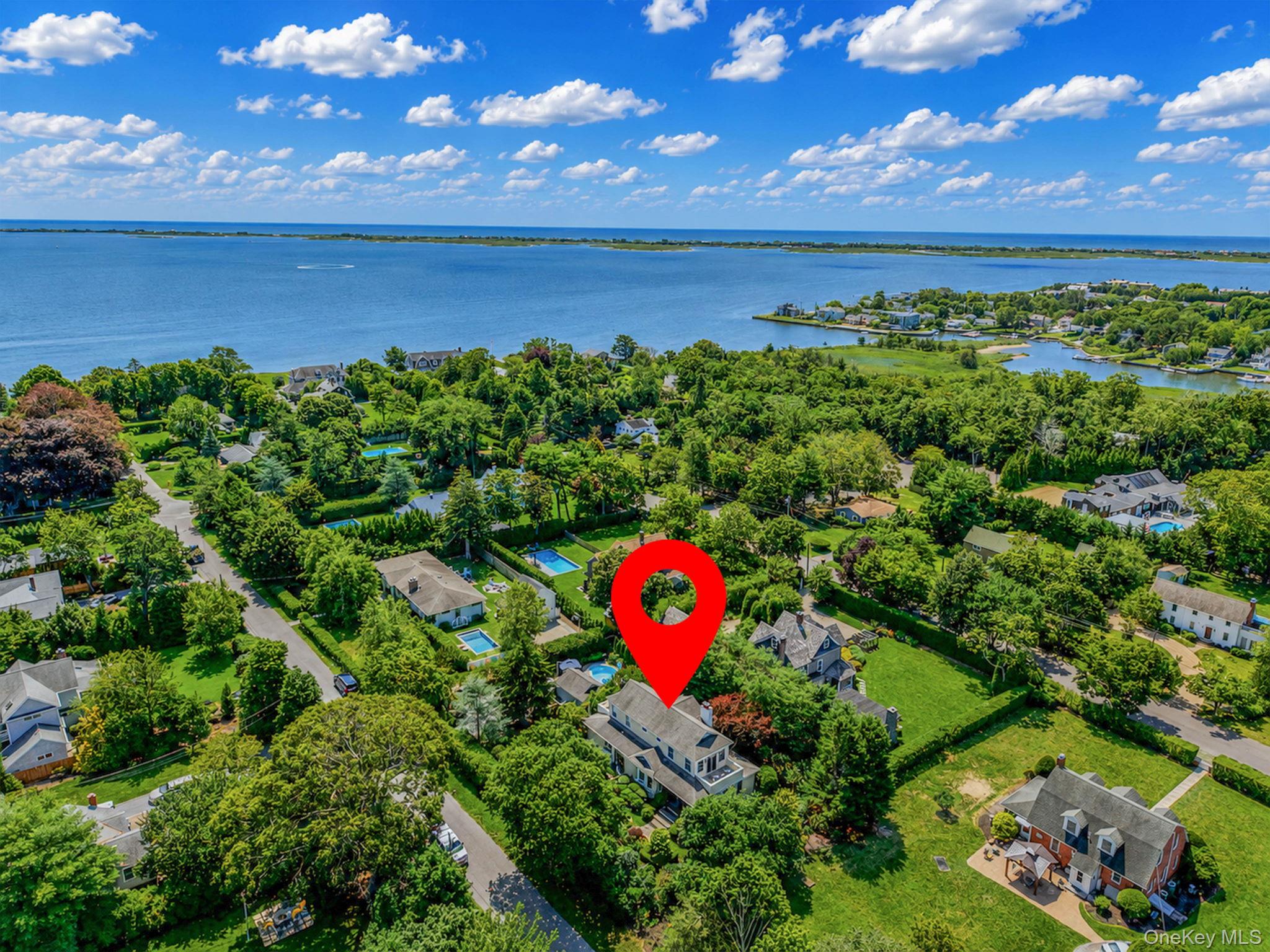8 Jackson Avenue, East Quogue NY 11942