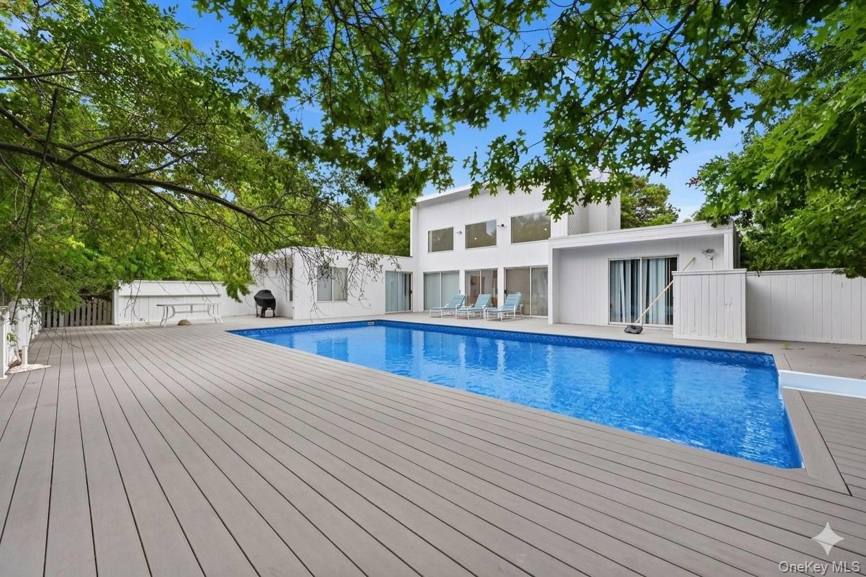 23 Deerfield Way, Quogue NY 11959