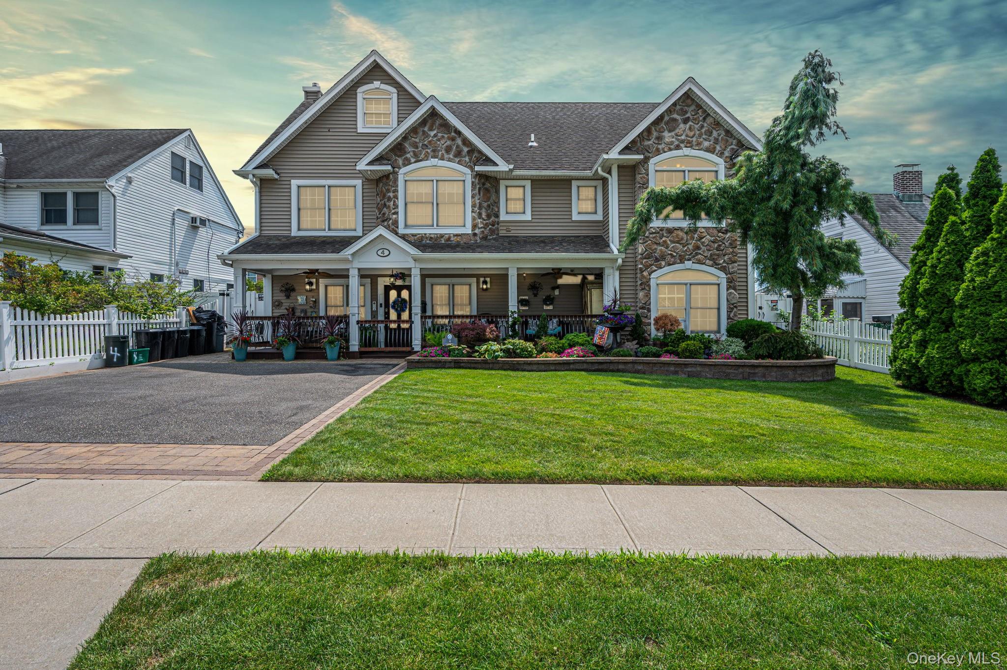 4 Teamster Lane, Levittown NY 11756