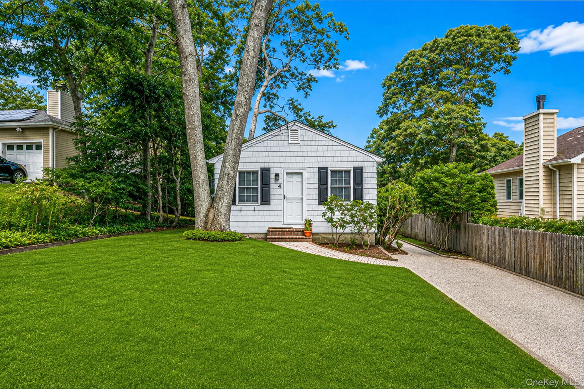 4 Vine Street, Hampton Bays NY 11946