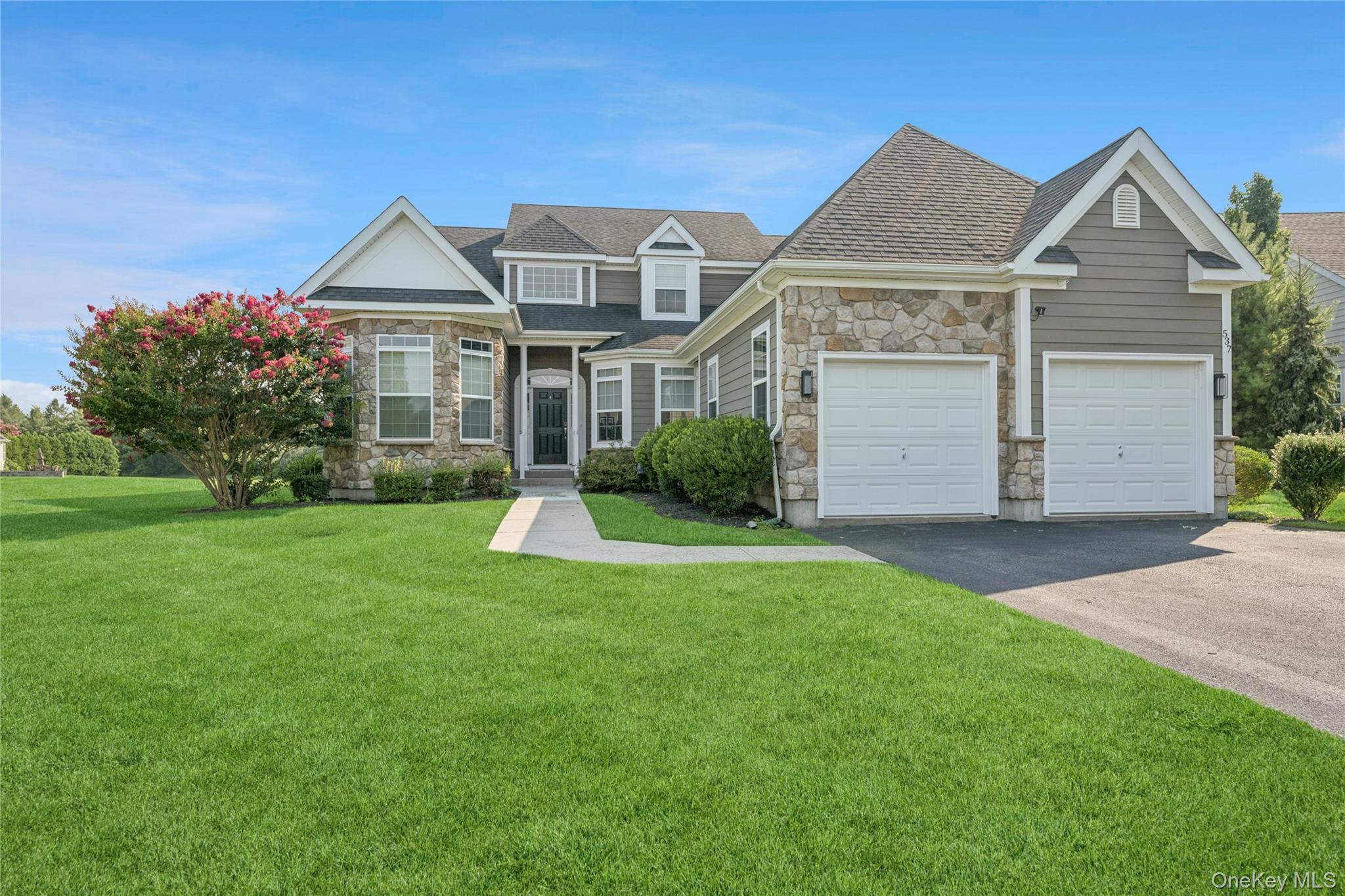 537 Hartmanns Farm Road, Riverhead NY 11901
