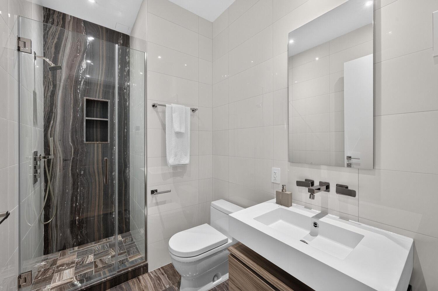 305 E 61ST Street Unit 702, Manhattan NY 10065
