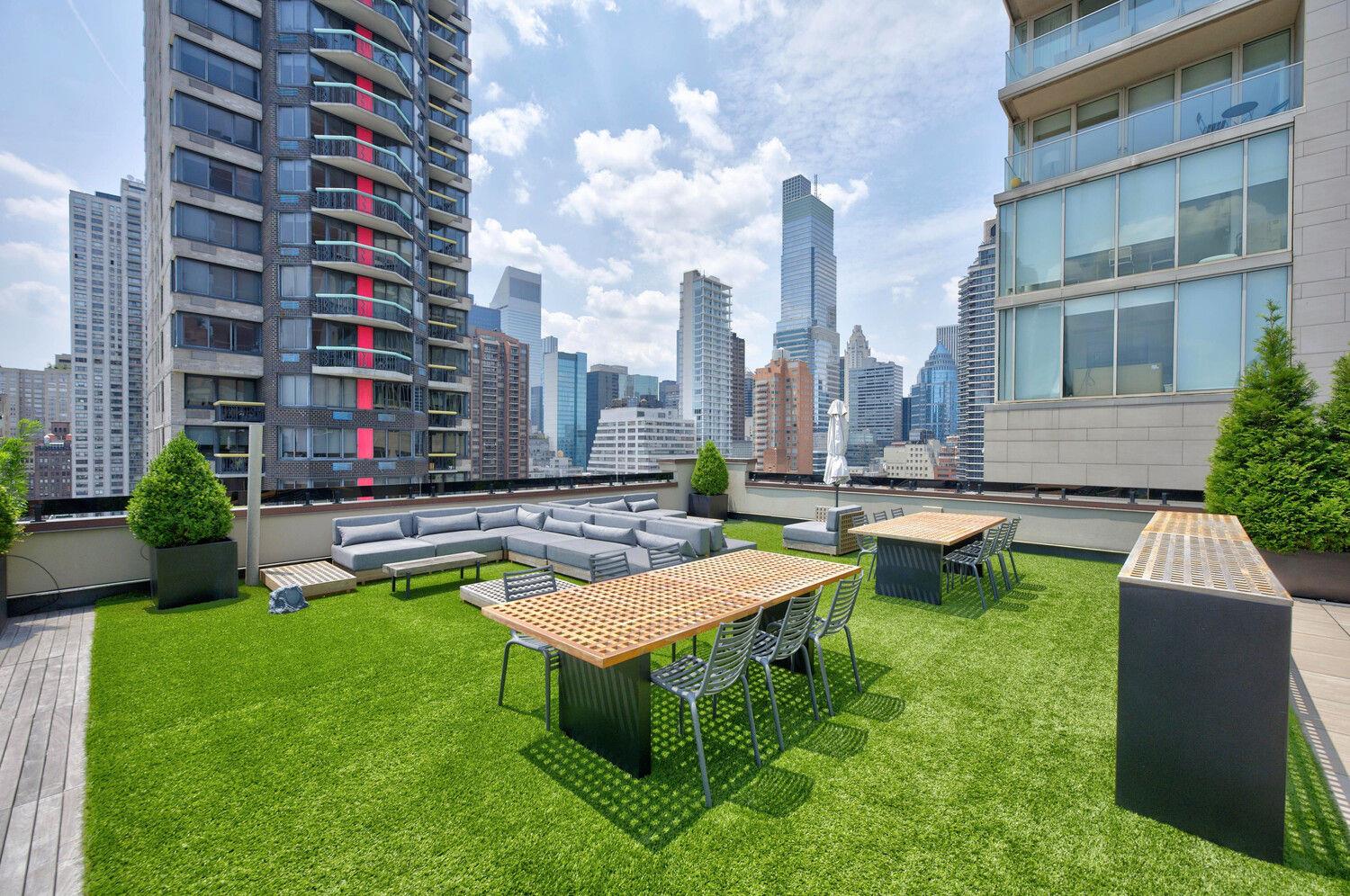305 E 61ST Street Unit 702, Manhattan NY 10065