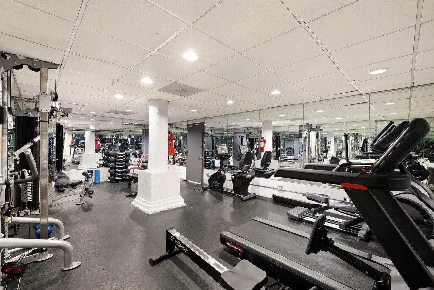 120 GREENWICH Street Unit 8H, Manhattan NY 10006