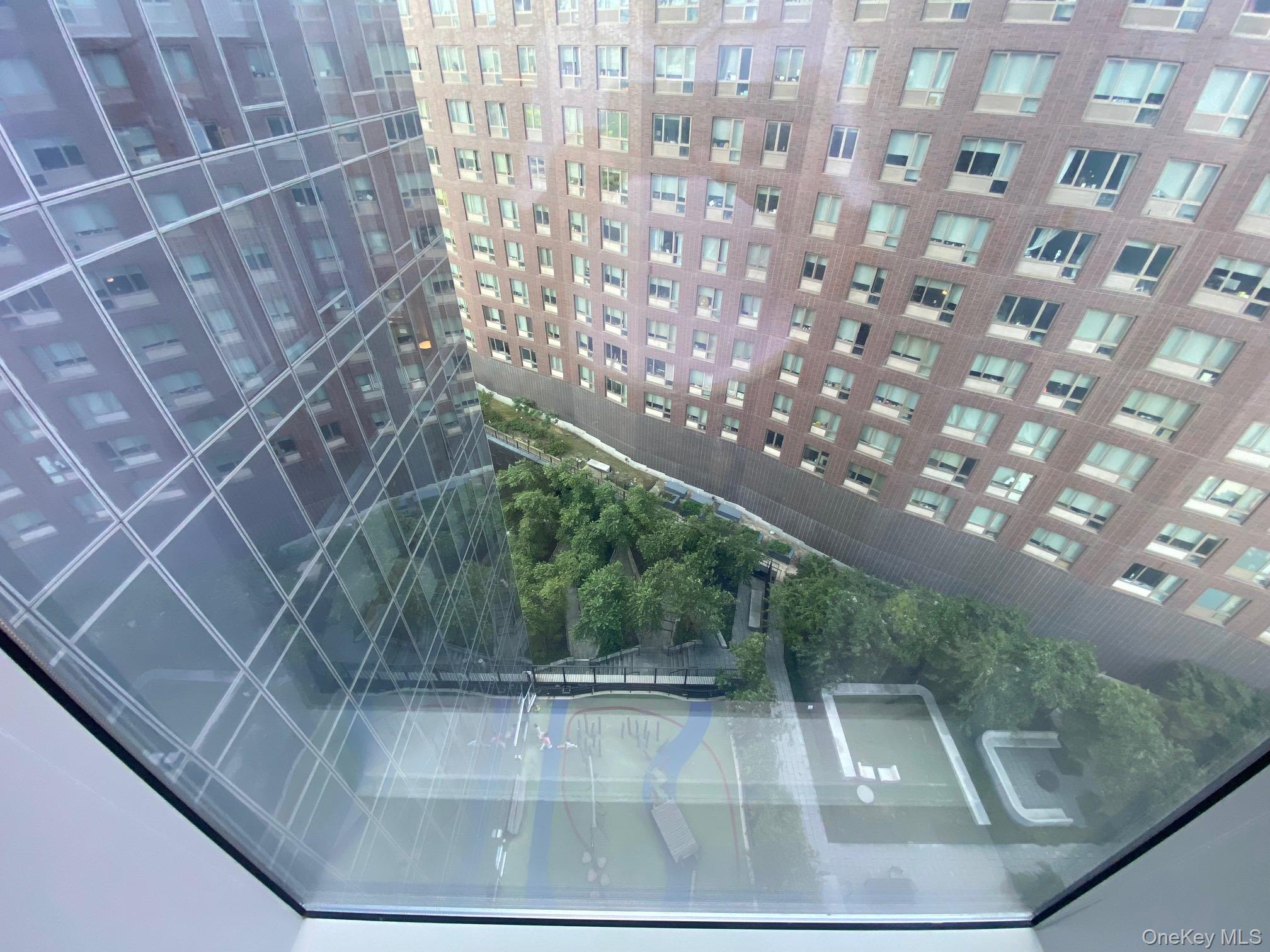 252 South Street Unit 12G, Manhattan NY 10002