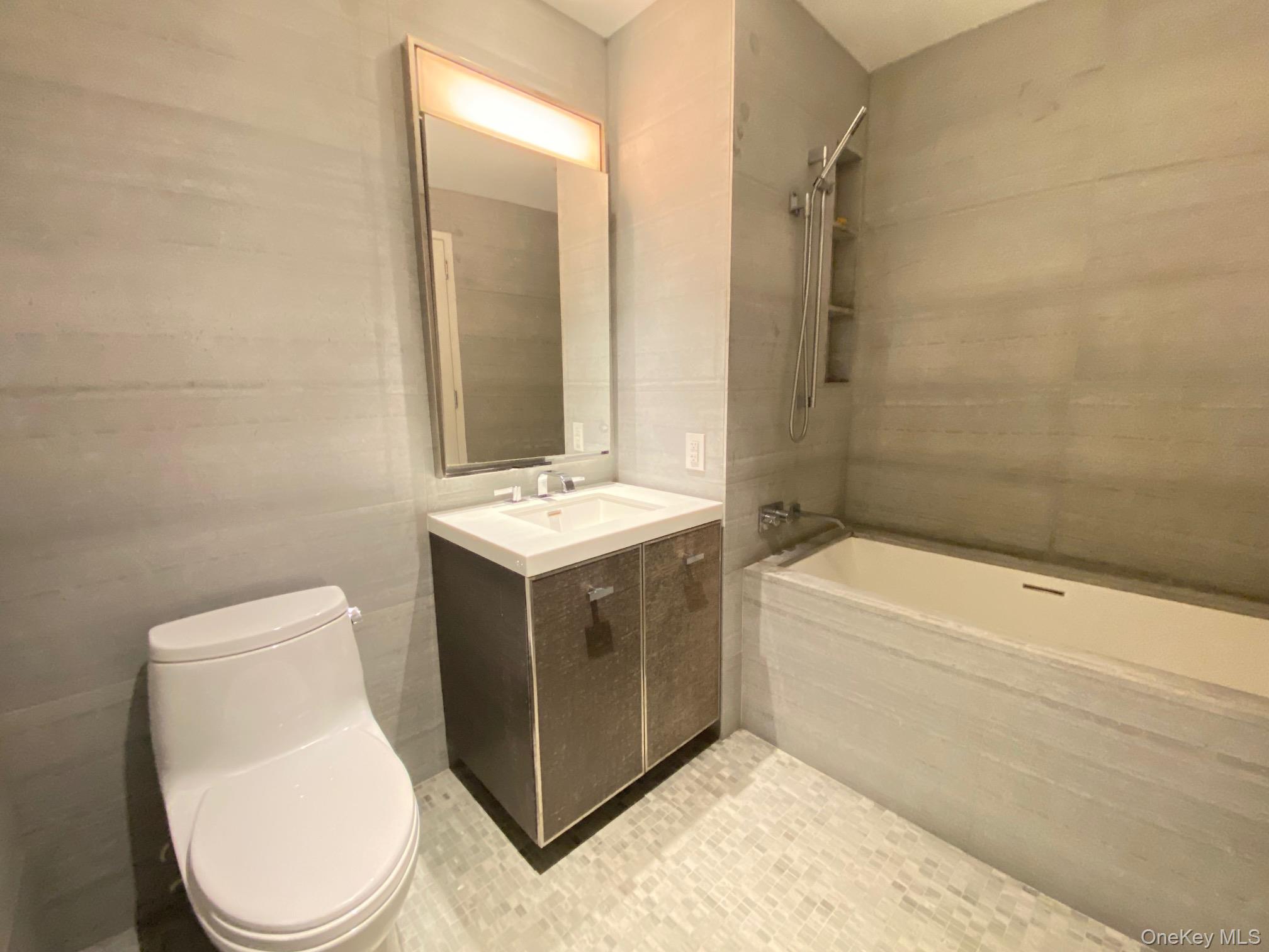 252 South Street Unit 12G, Manhattan NY 10002