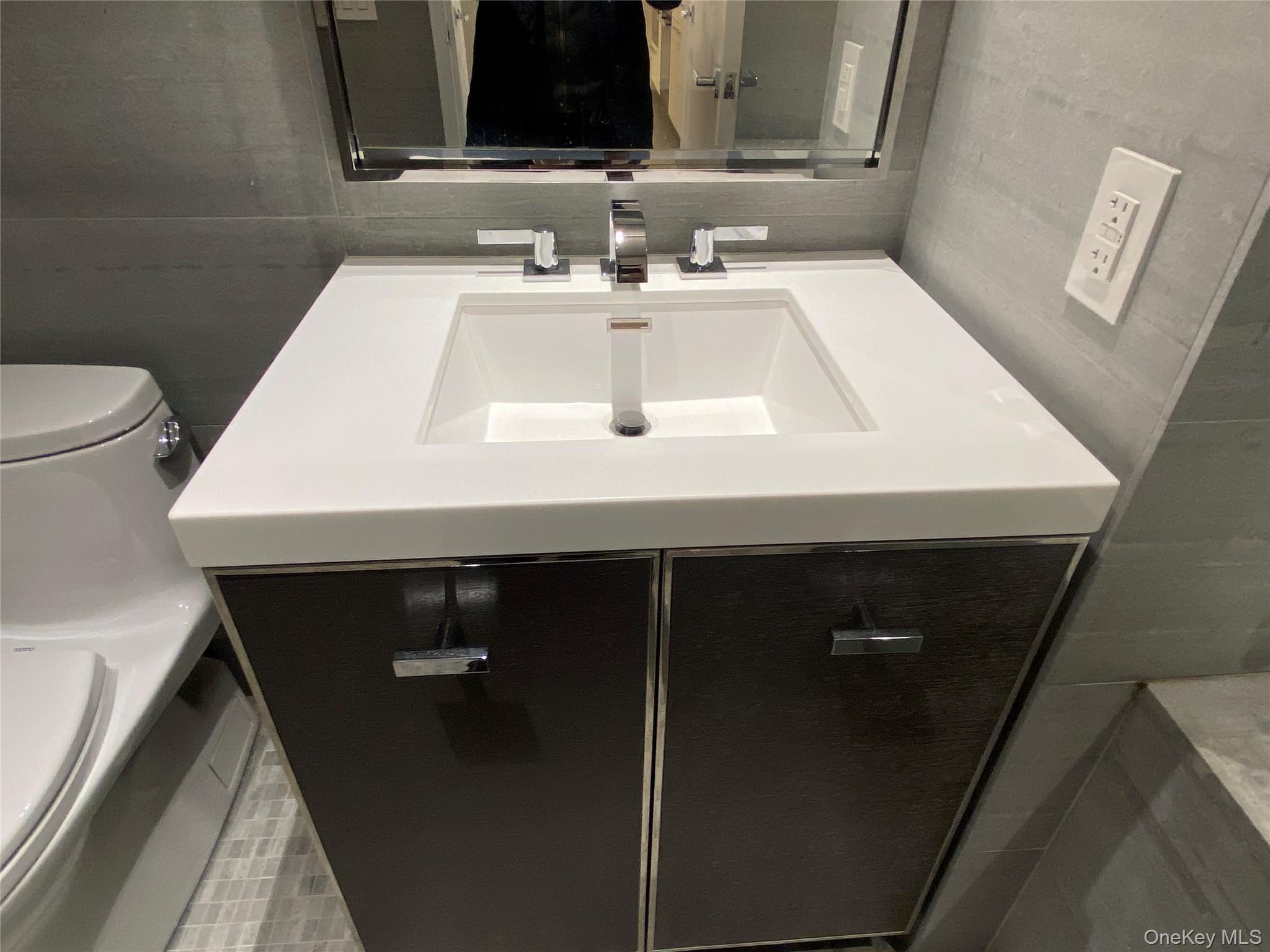 252 South Street Unit 12G, Manhattan NY 10002