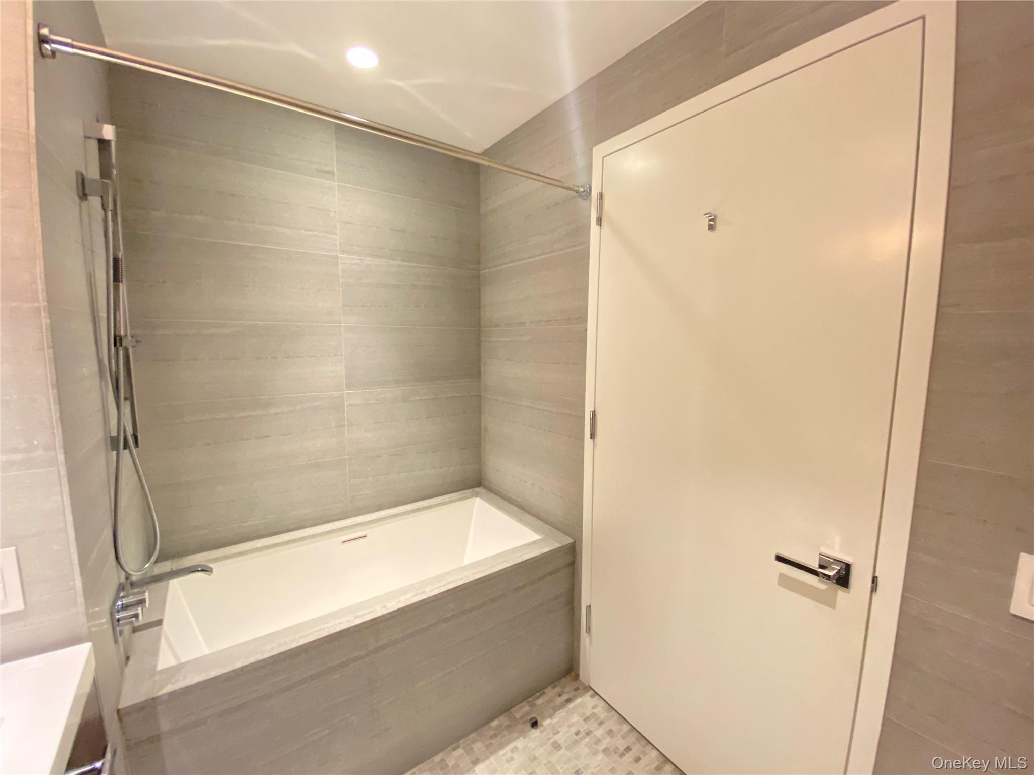 252 South Street Unit 12G, Manhattan NY 10002