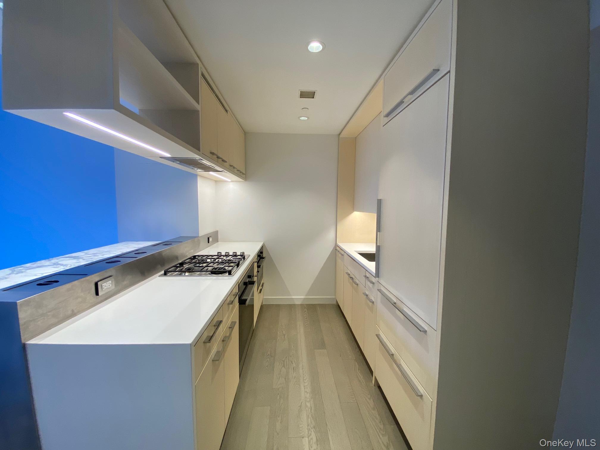 252 South Street Unit 12G, Manhattan NY 10002