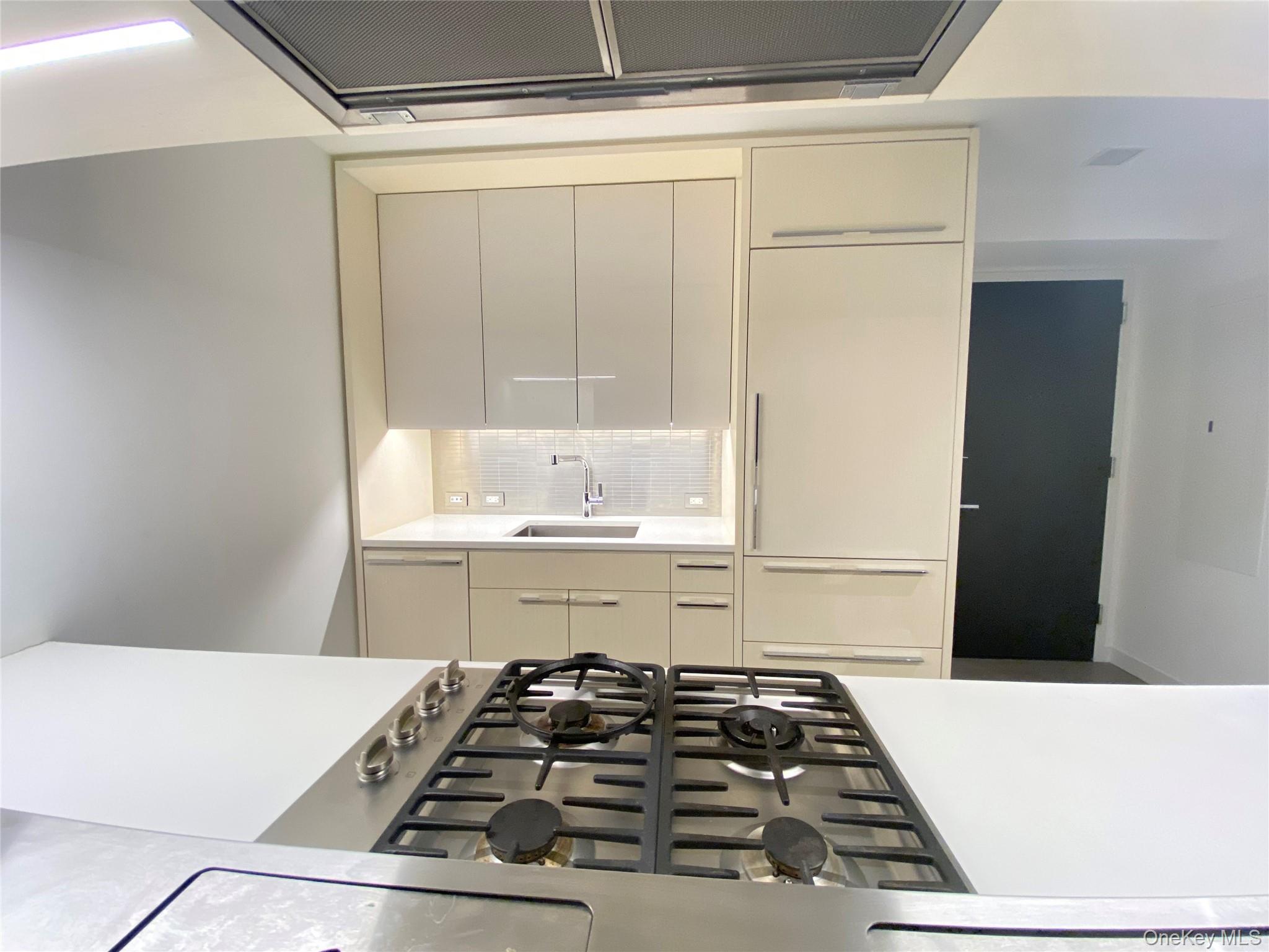 252 South Street Unit 12G, Manhattan NY 10002