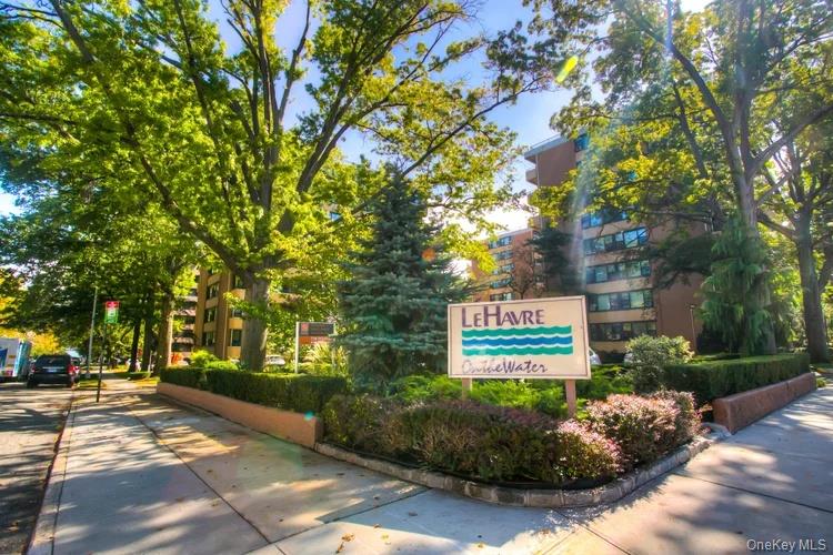 162-30 Powells Cove Boulevard Unit 2C, Beechhurst NY 11357