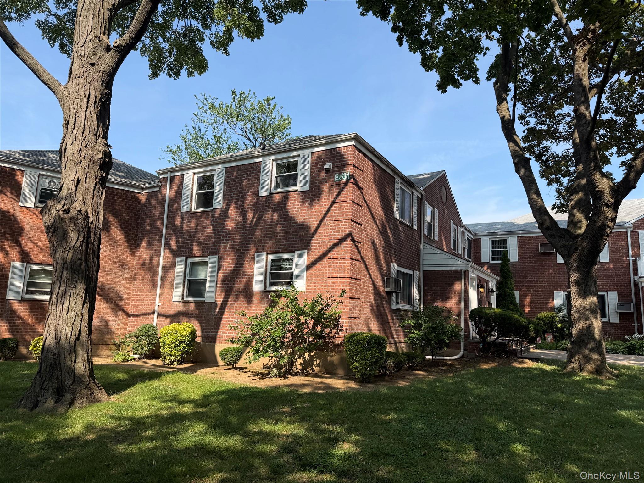 255-49 75th Avenue Unit 2nd Floor, Glen Oaks NY 11004
