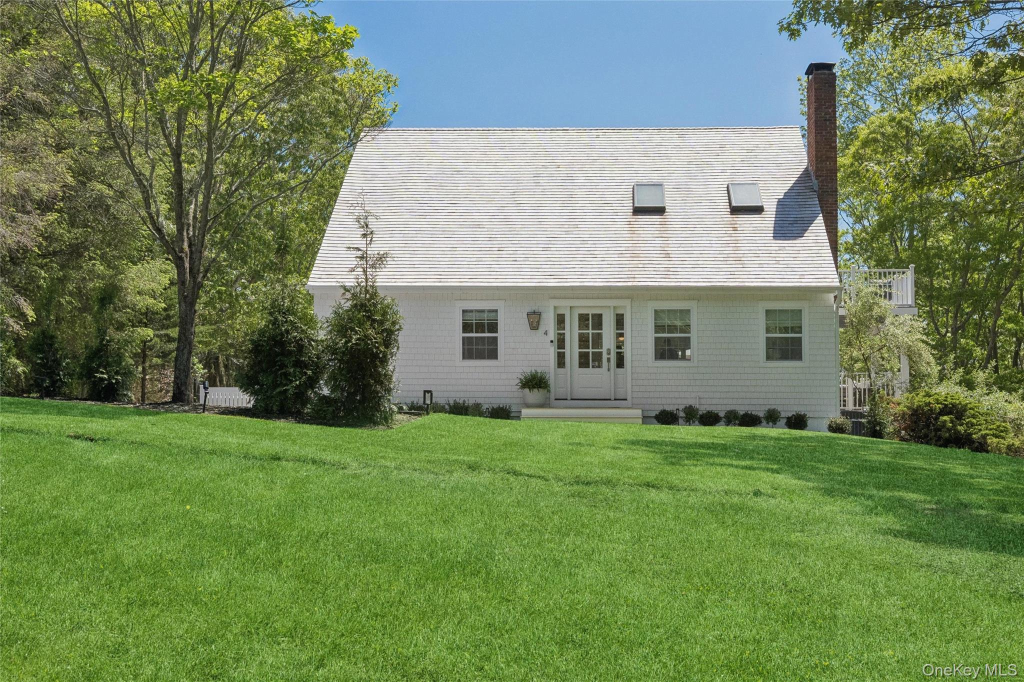 4 Trail Court, Water Mill NY 11976